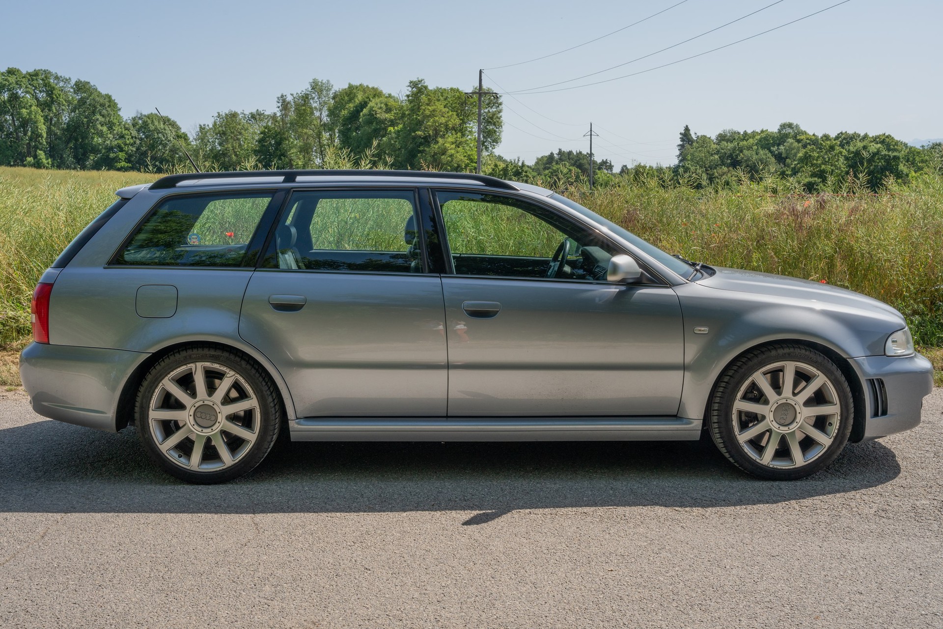 AUDI RS4 Avant quattro-image-7