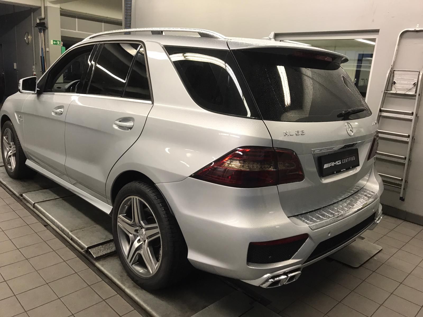 MERCEDES-BENZ ML 63 AMG 4Matic Speedshift-image-1