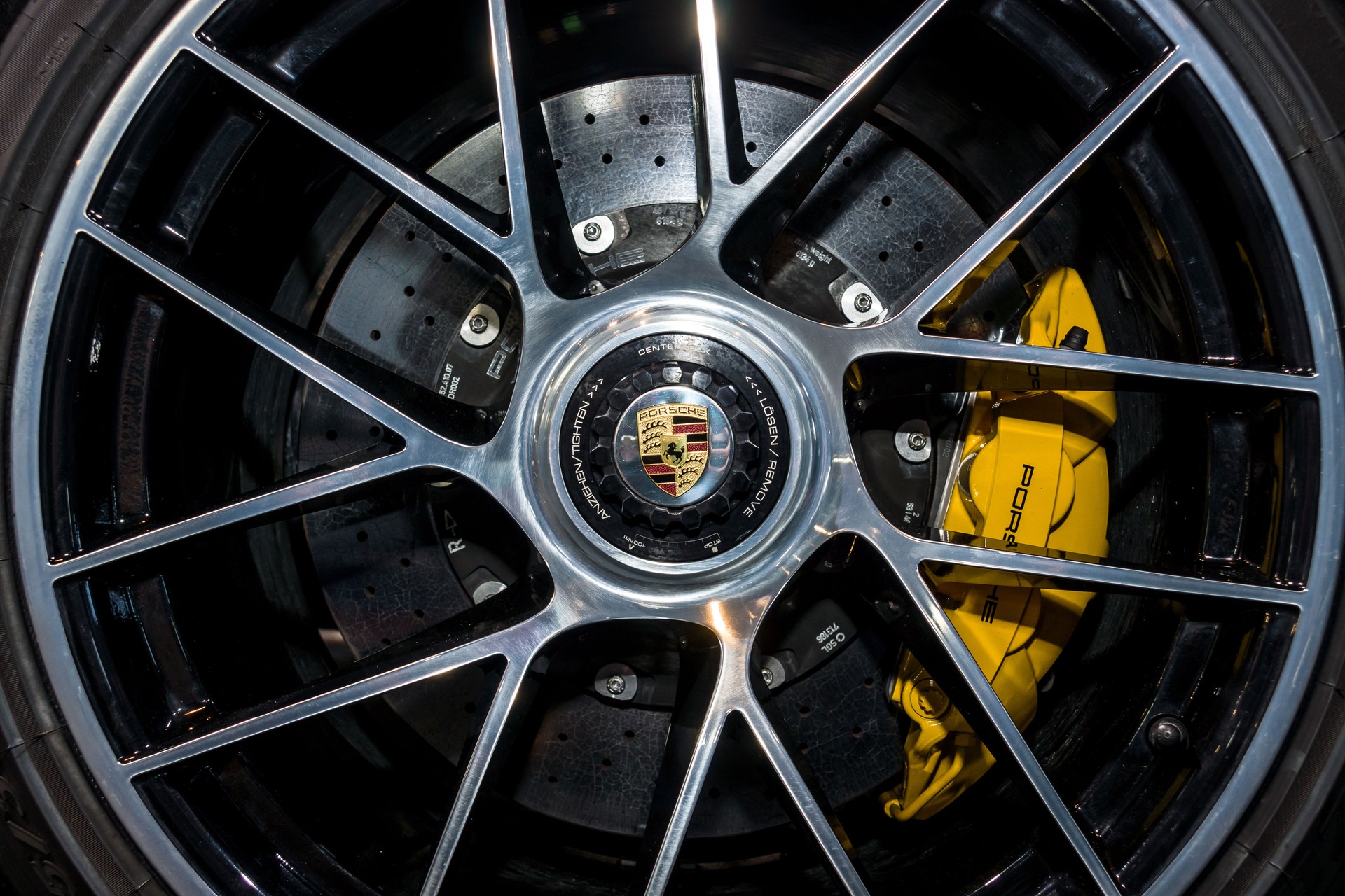 PORSCHE 911 Turbo S PDK-image-2