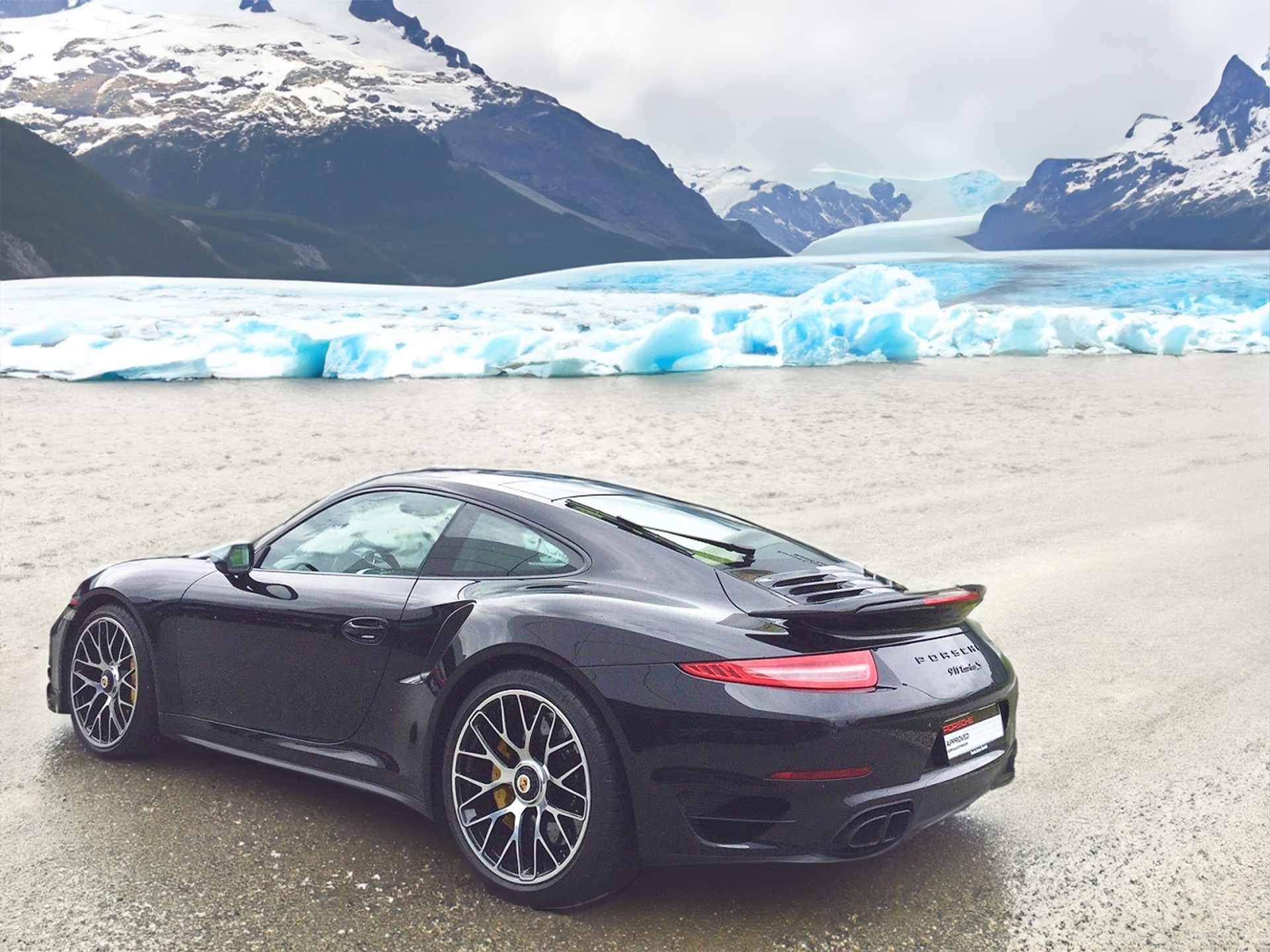 PORSCHE 911 Turbo S PDK-image-4