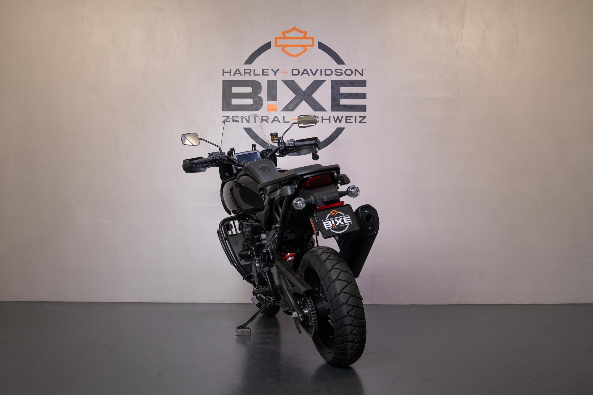 HARLEY-DAVIDSON RA Pan America 1250 Special-showroom-element-3