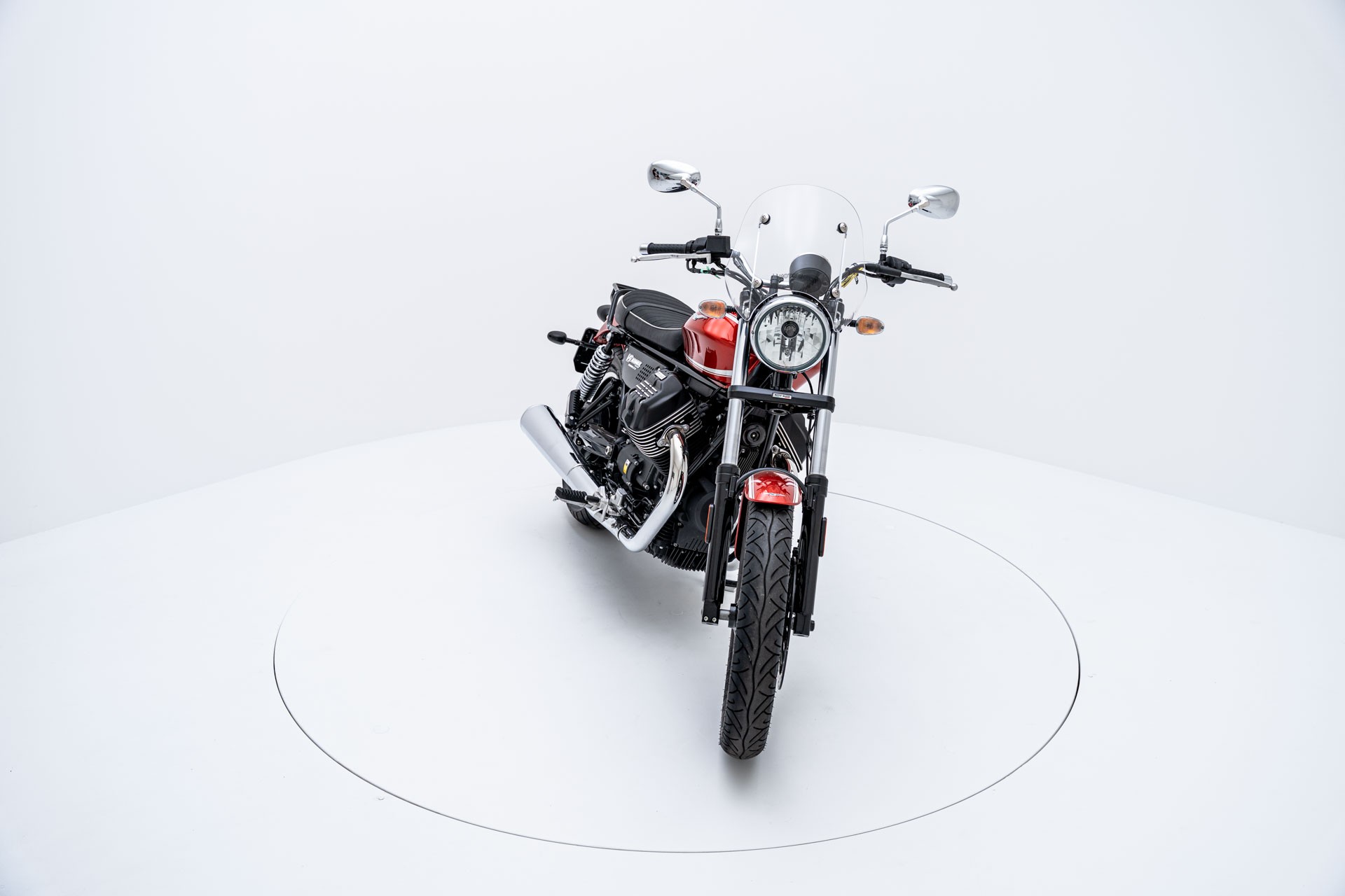 MOTO GUZZI V9 Roamer 850 ABS-image-6