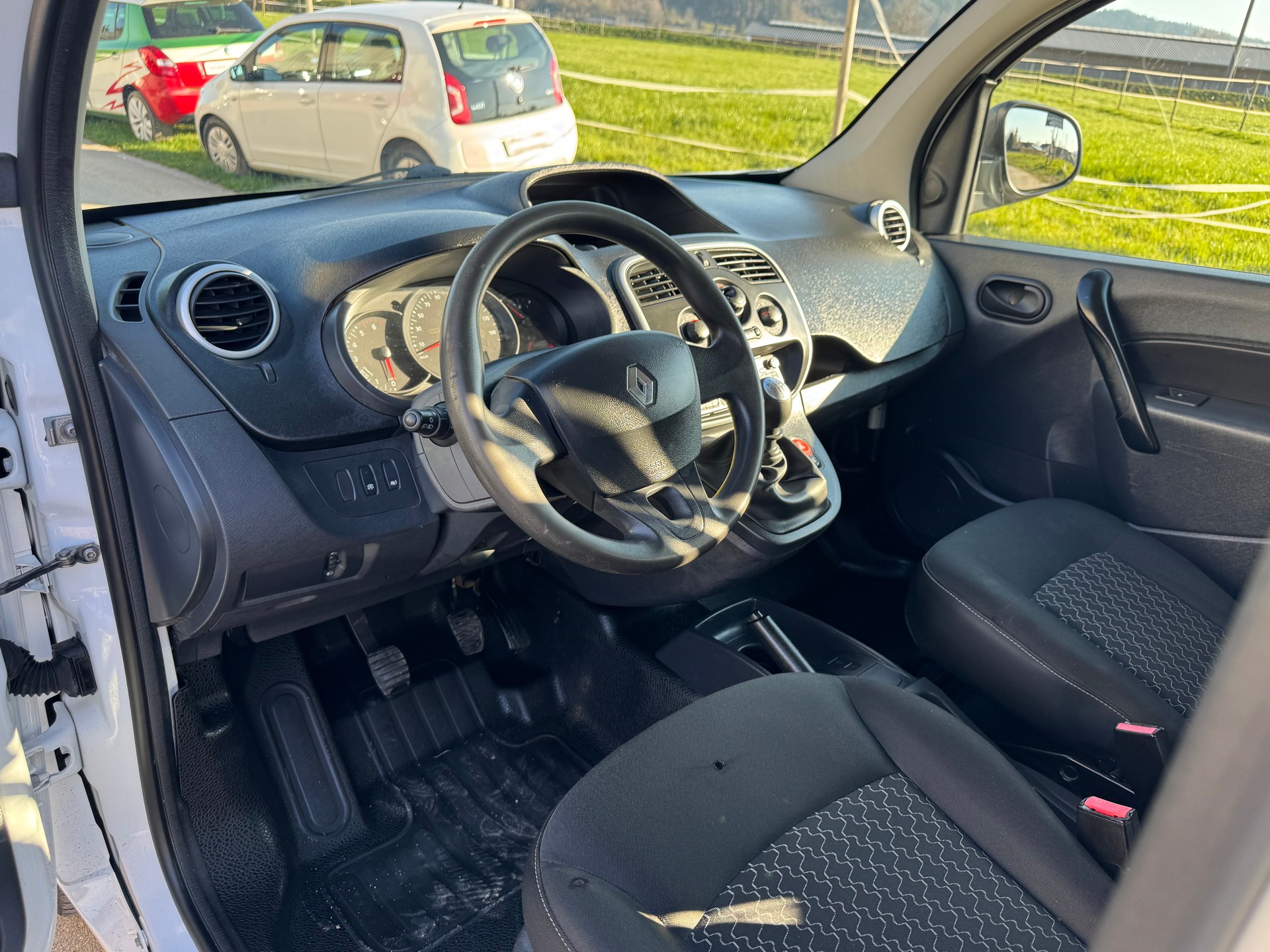 RENAULT Kangoo Medium TCe 115 ENERGY Business-image-6