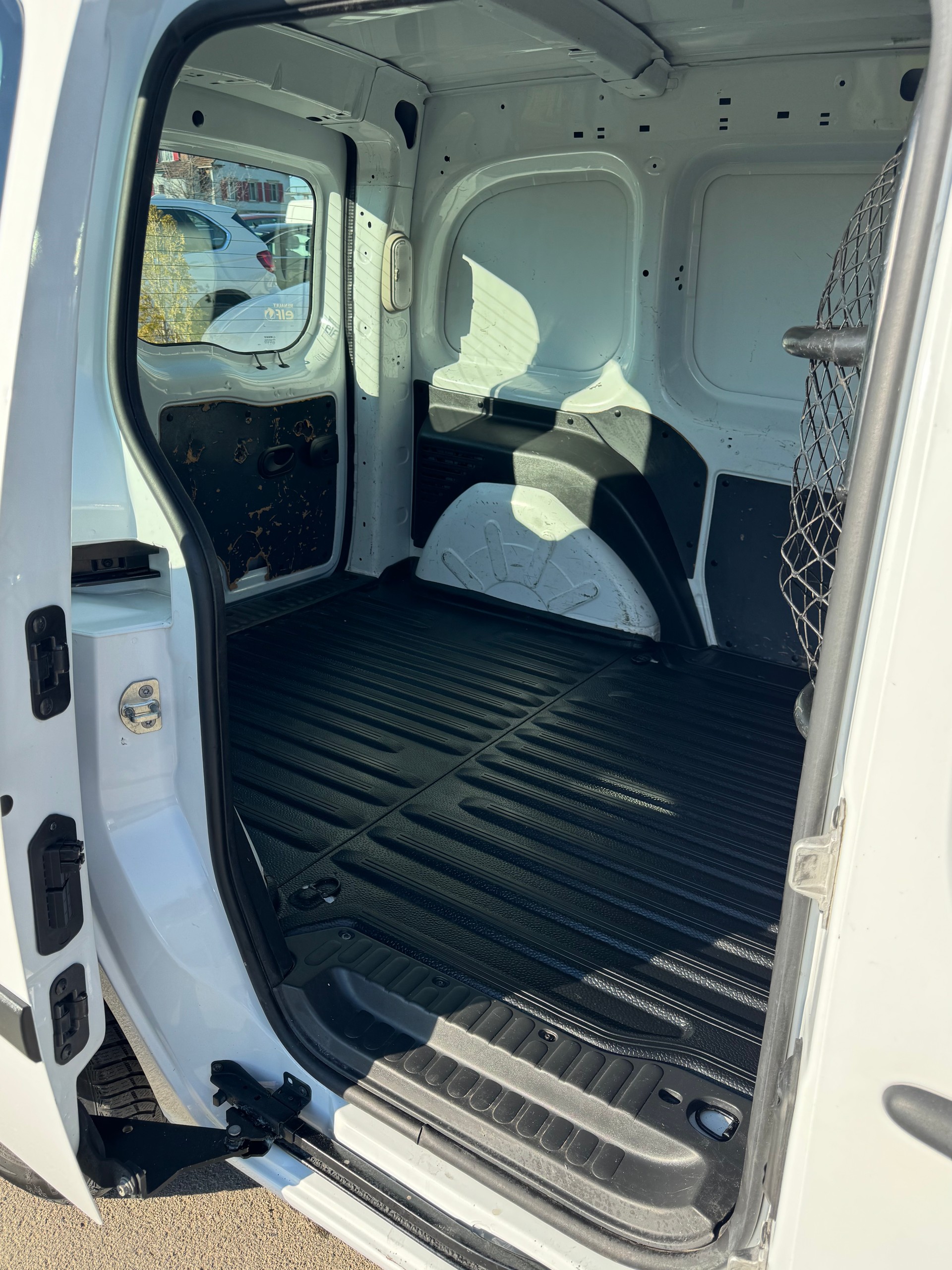 RENAULT Kangoo Medium TCe 115 ENERGY Business-image-5