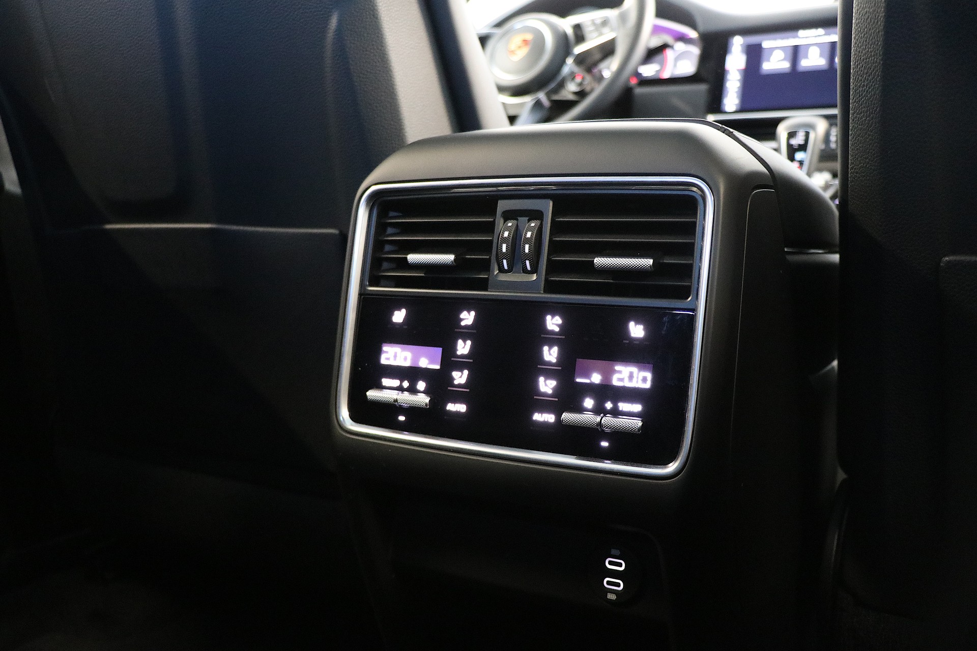 PORSCHE Cayenne S Coupé-image-15