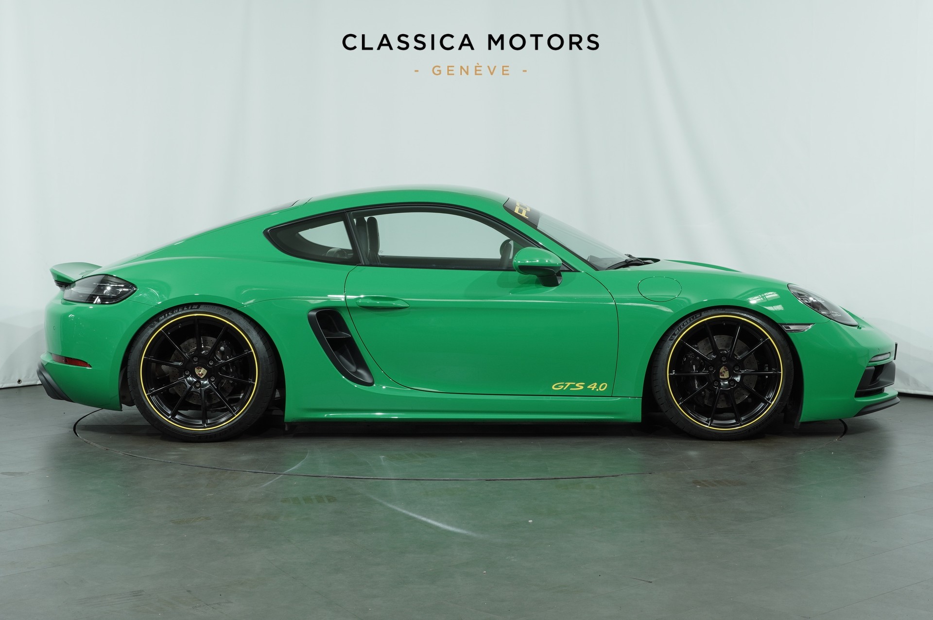 PORSCHE 718 Cayman GTS 4.0 PDK-showroom-element-2