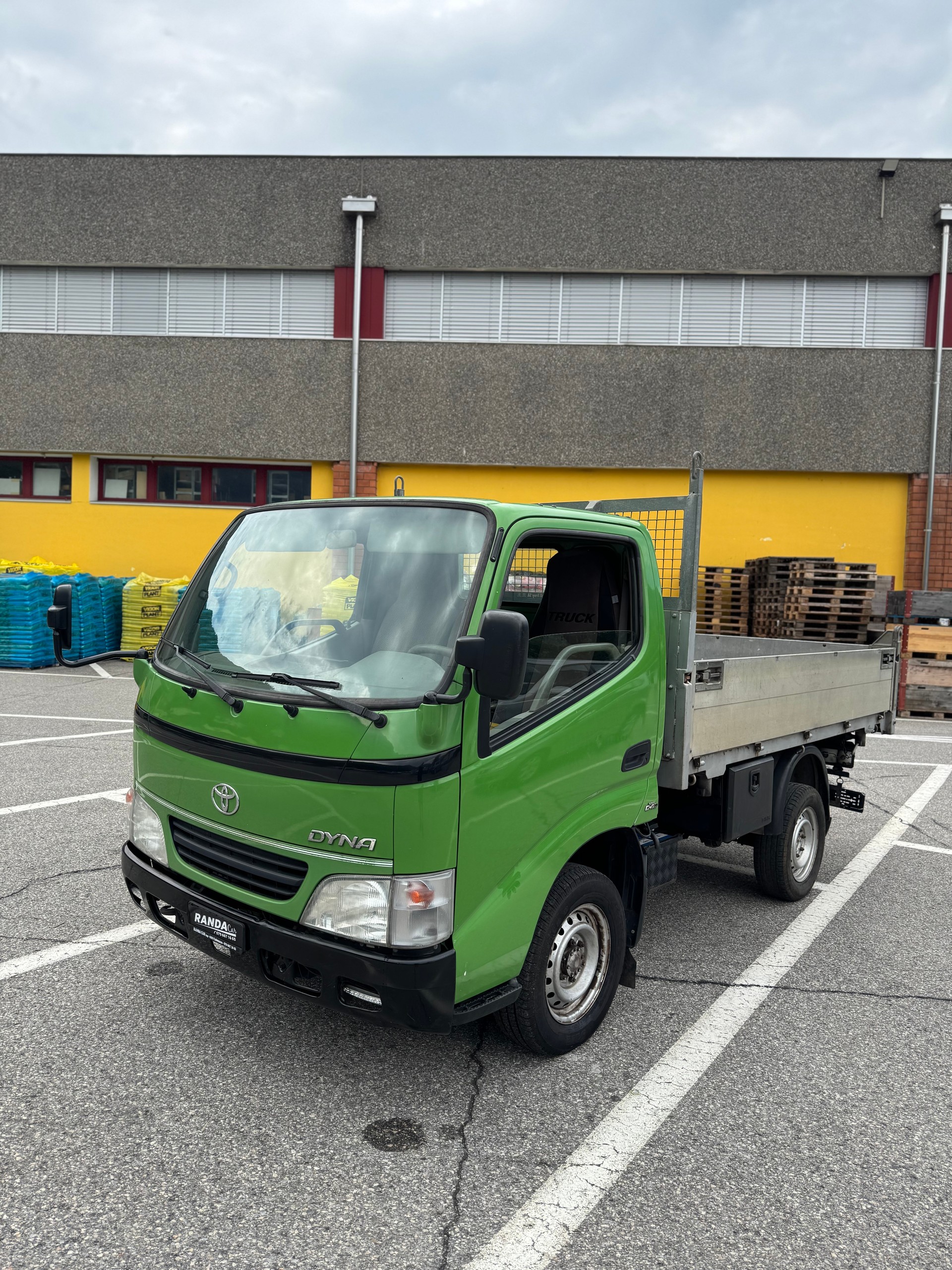 TOYOTA Dyna 100 2.5 D-4D