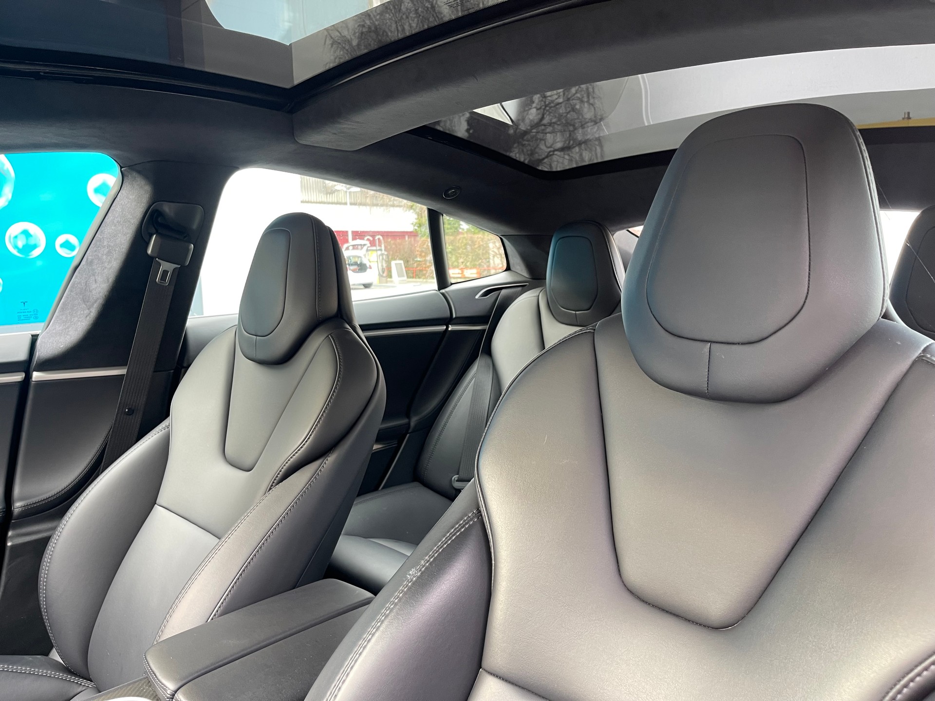 TESLA Model S 100 D-image-7
