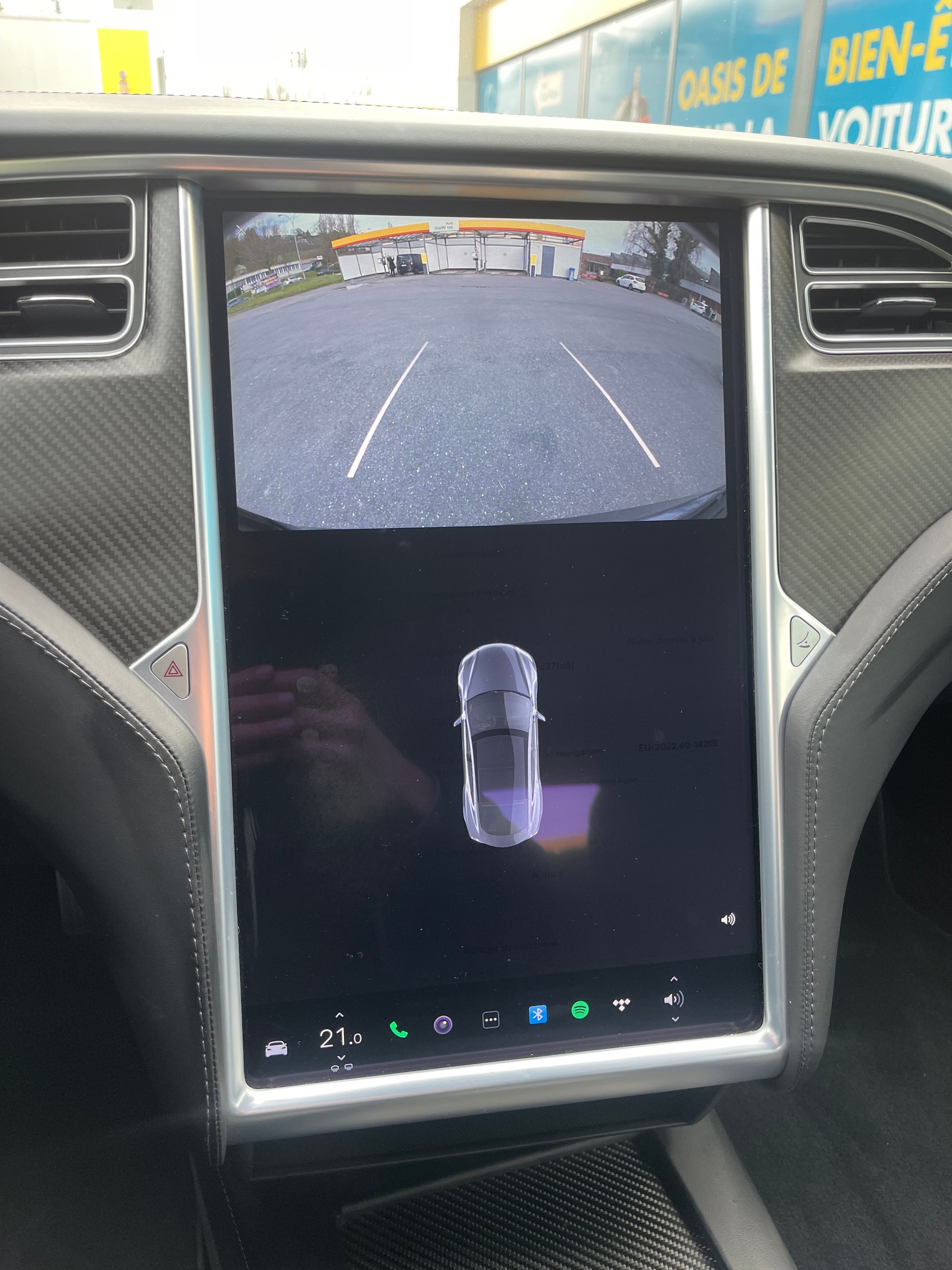 TESLA Model S 100 D-image-11