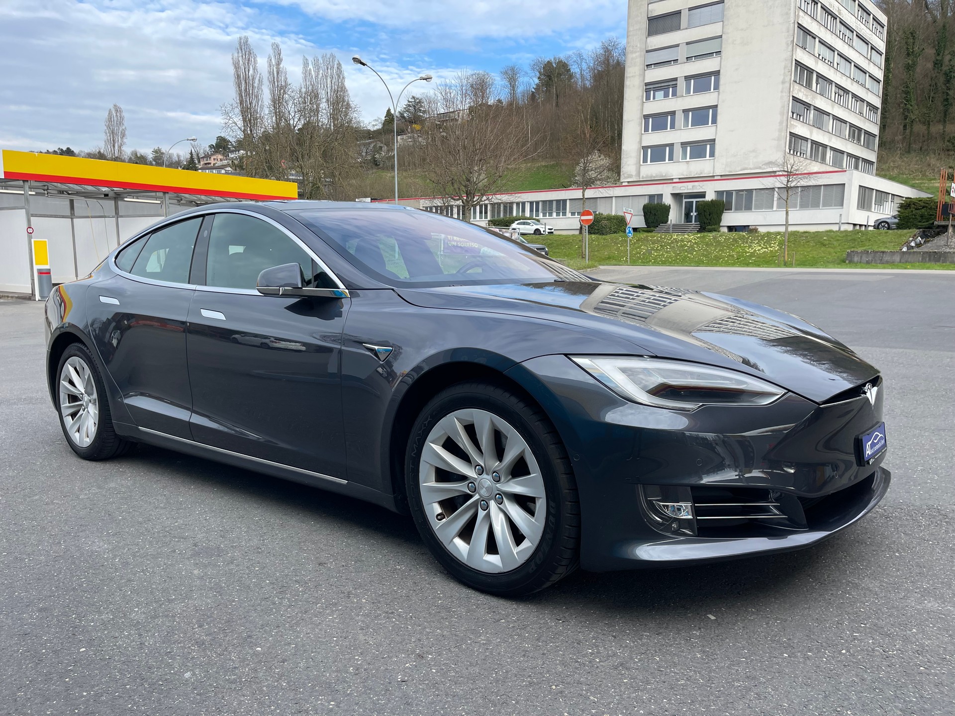 TESLA Model S 100 D-image-2