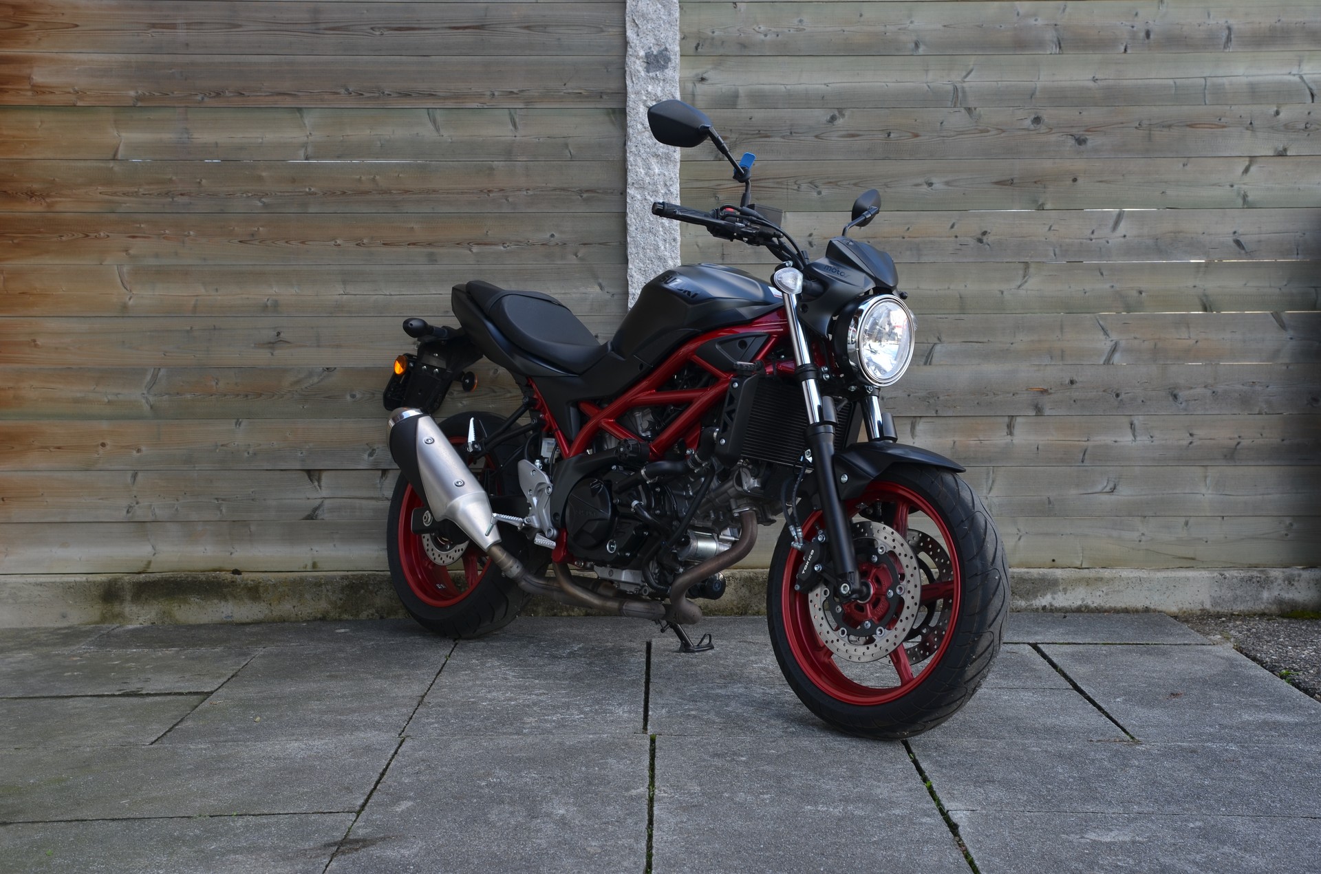 SUZUKI SV 650 ABS L6-showroom-element-2