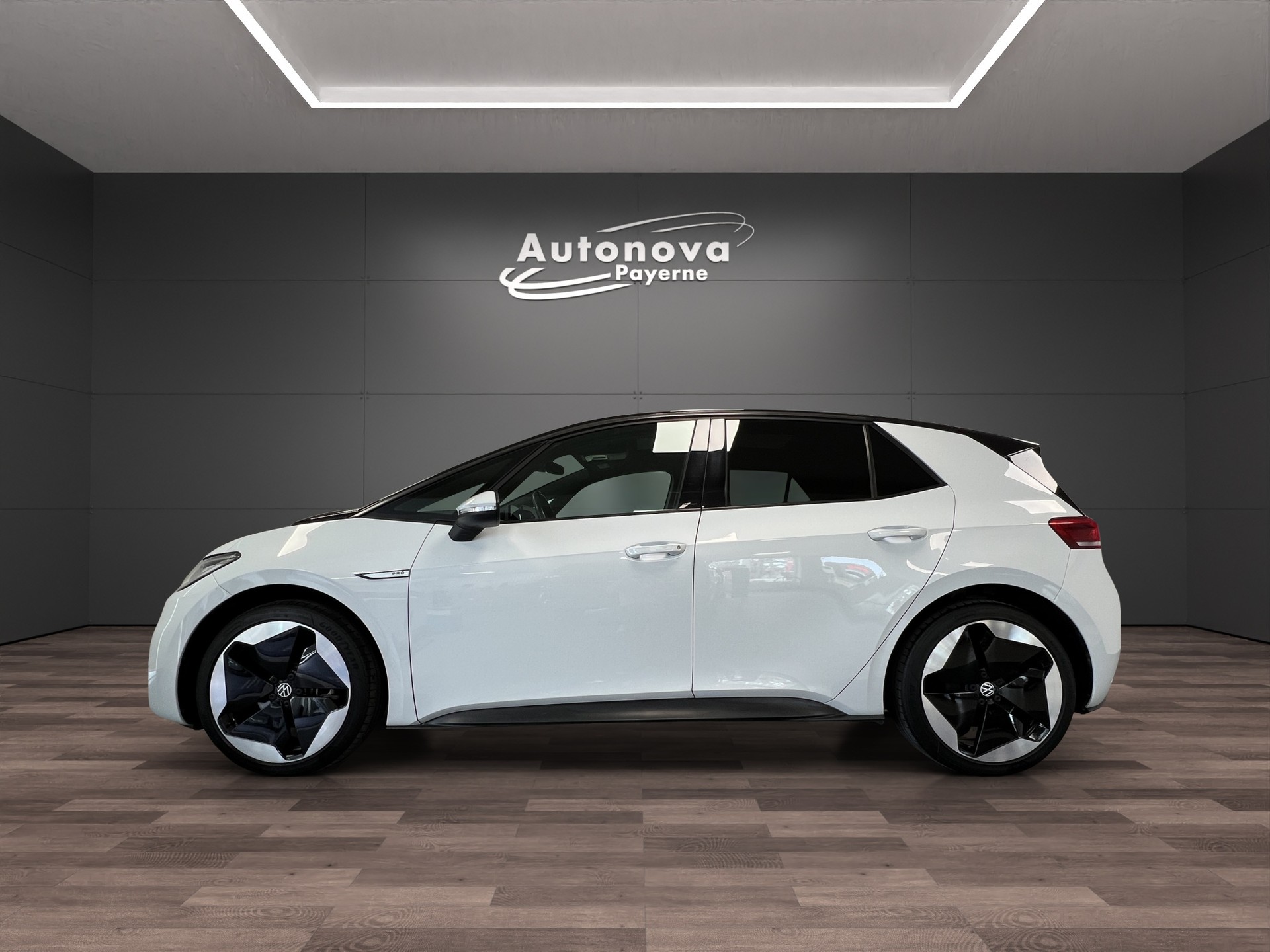 VW ID.3 Pro Performance 58 kWh Family-image-3