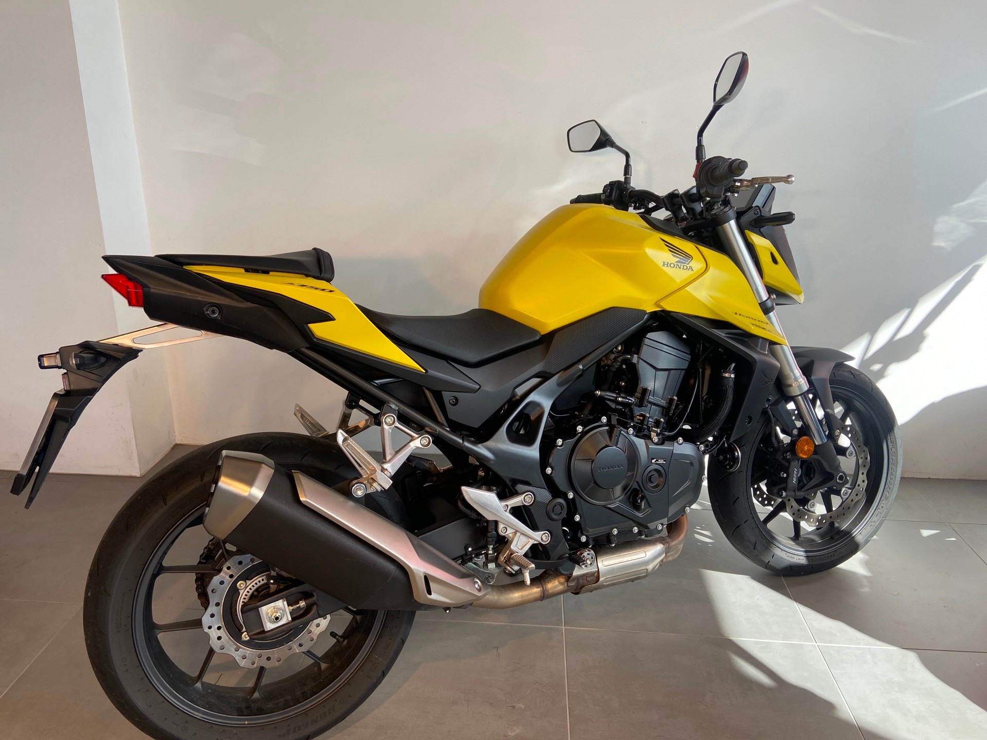 HONDA CB 750 Hornet-image-11
