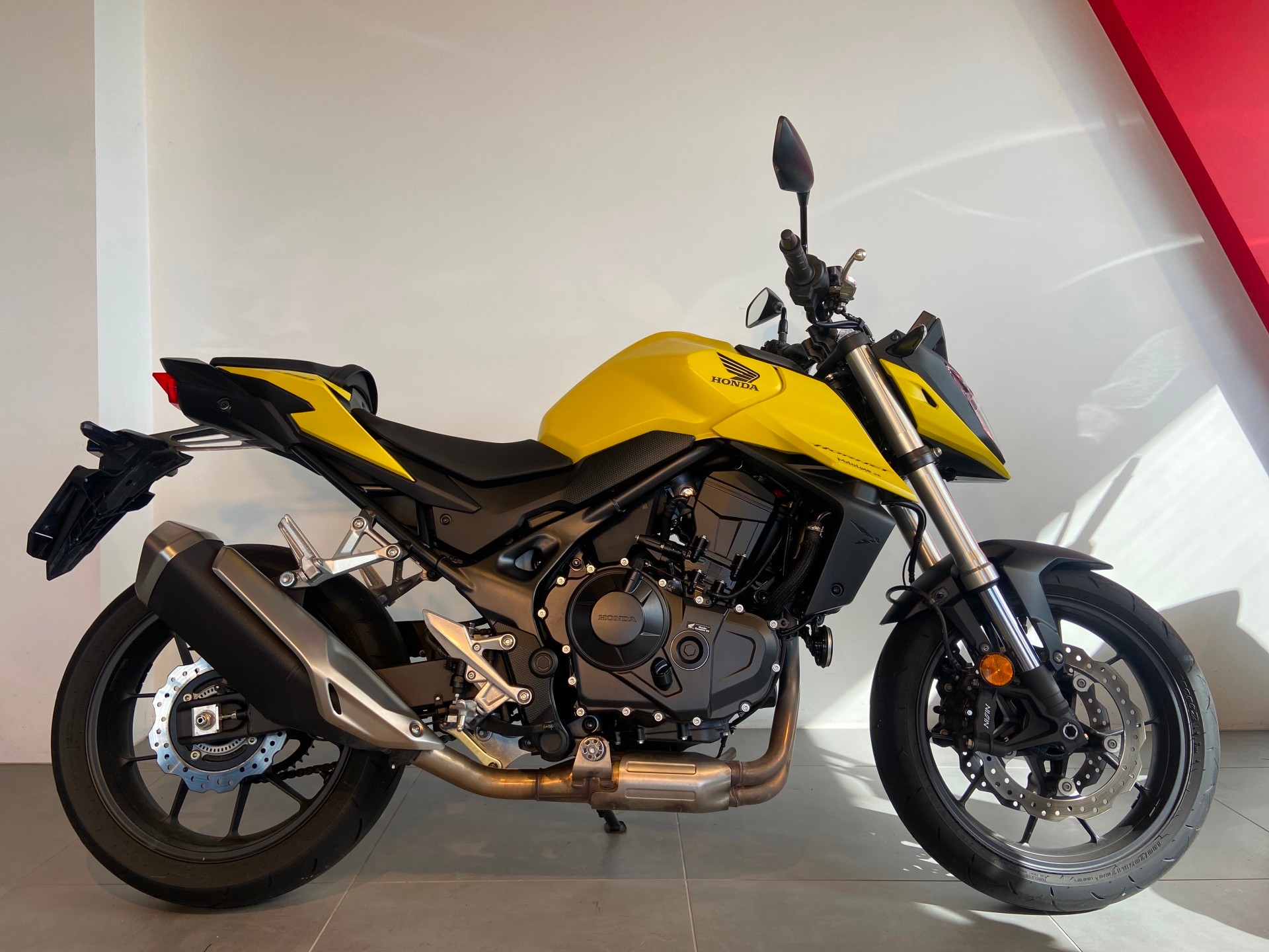 HONDA CB 750 Hornet-image-10