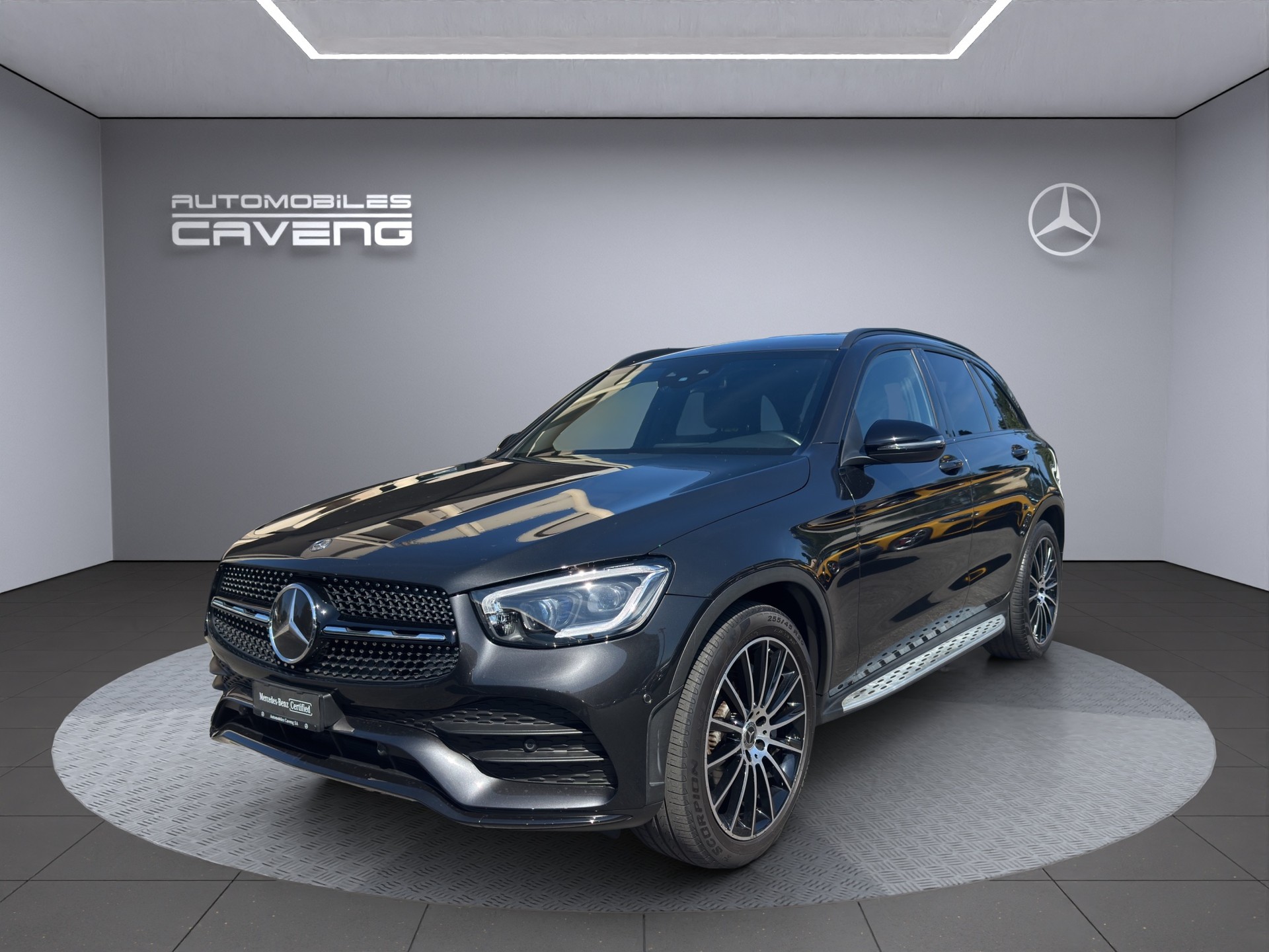MERCEDES-BENZ GLC 200 AMG Line 4Matic 9G-Tronic-image-0