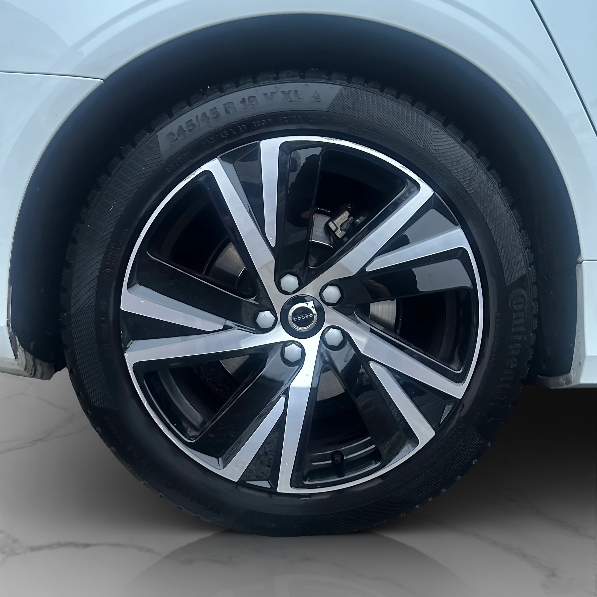 VOLVO V90 D3 Momentum Geartronic-image-10