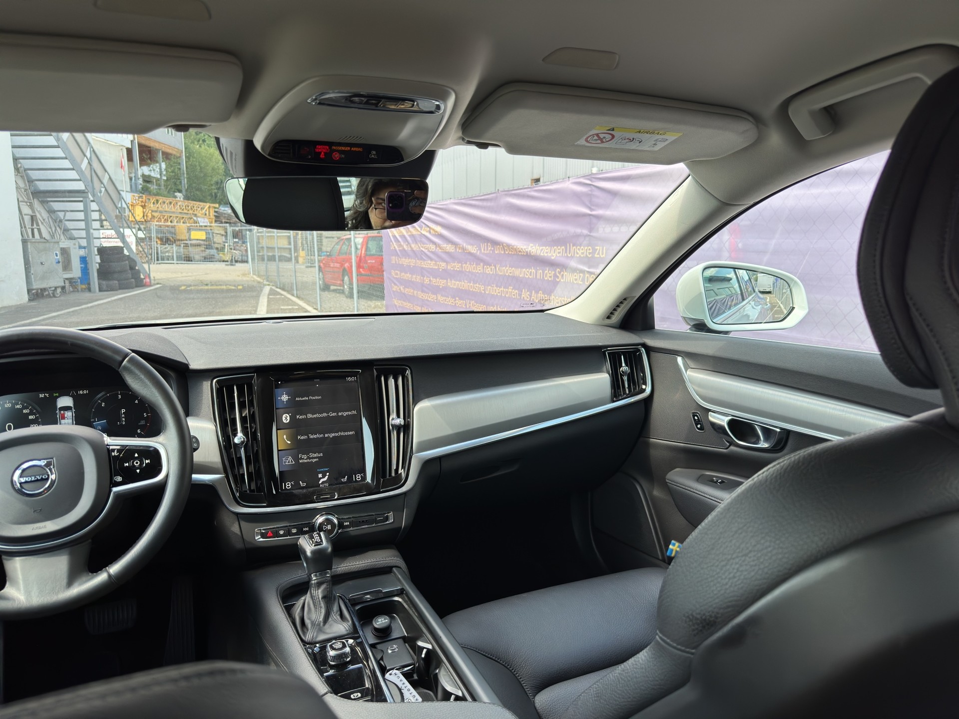 VOLVO V90 D3 Momentum Geartronic-image-50
