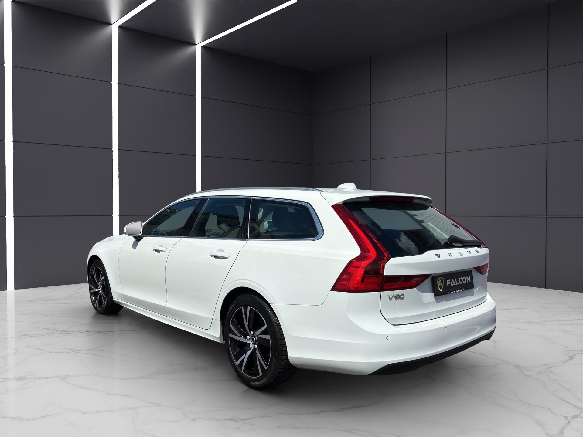 VOLVO V90 D3 Momentum Geartronic-showroom-element-3