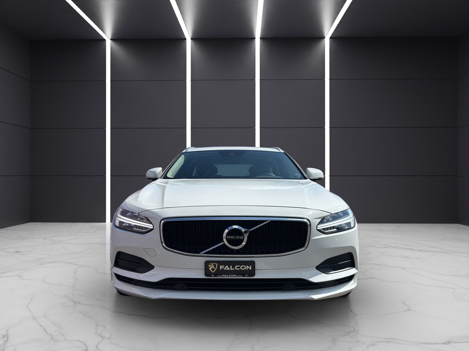 VOLVO V90 D3 Momentum Geartronic-showroom-element-1