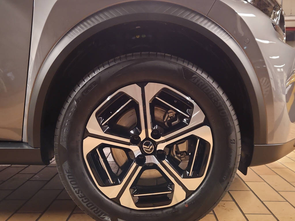 CITROEN C3 Aircross Hybrid 145ch Automatique MAX-image-11