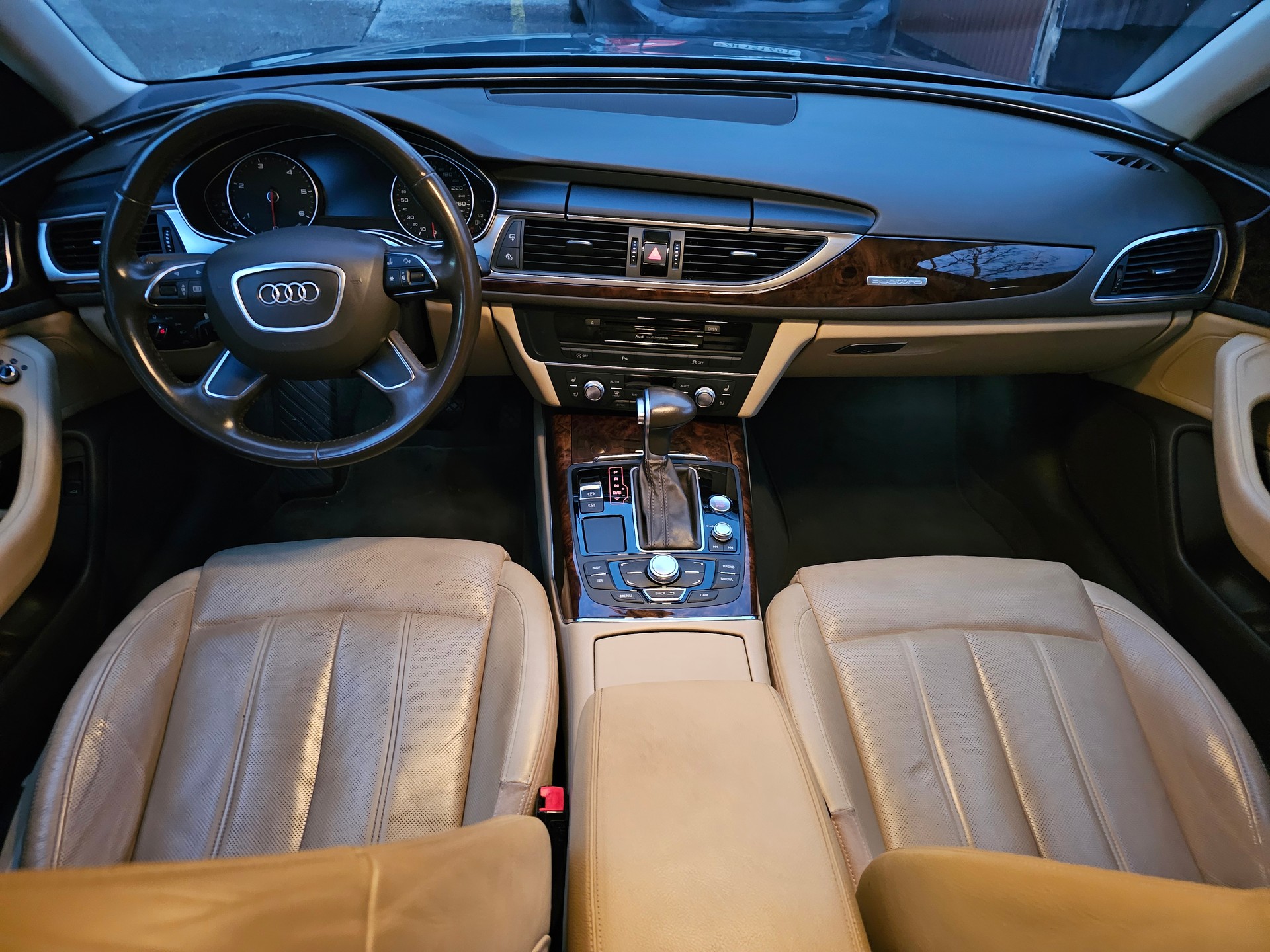 AUDI Audi A6 quattro S-tronic-image-9