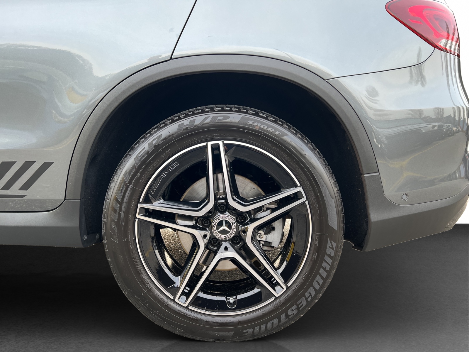 MERCEDES-BENZ GLC 200 AMG Line 4Matic-image-18