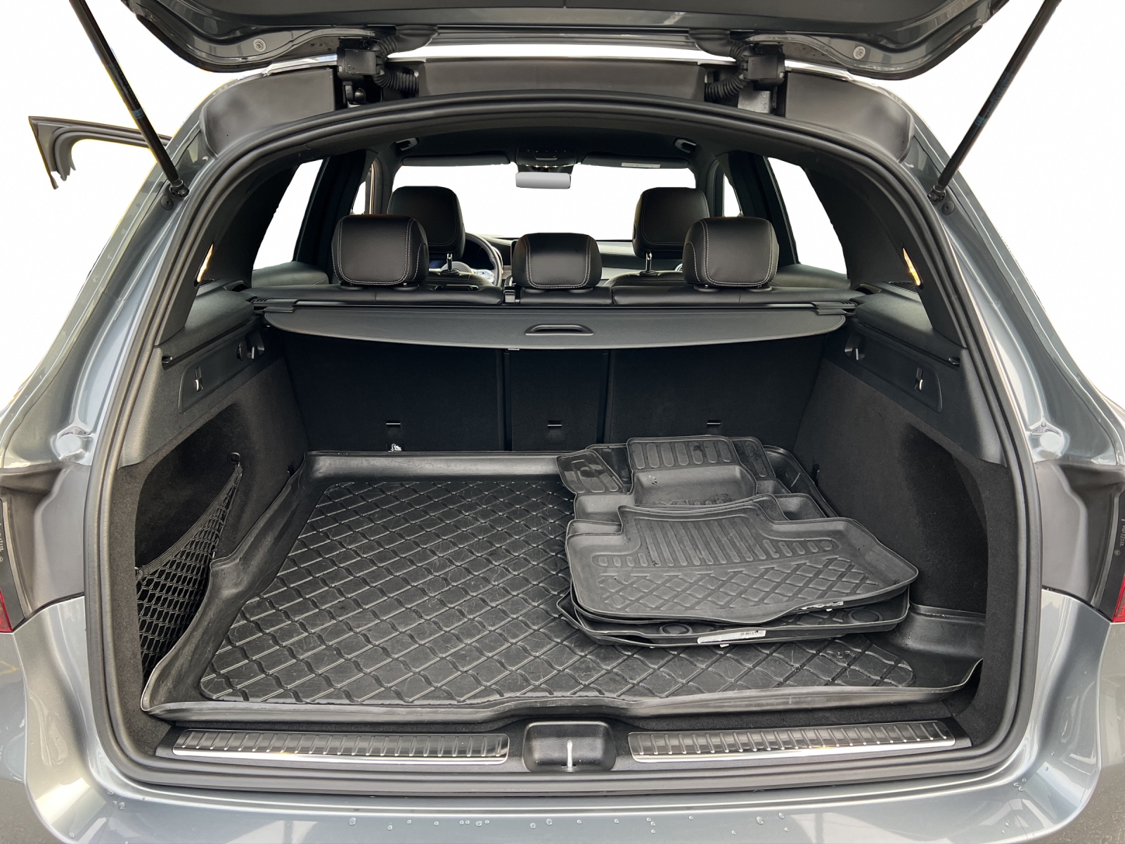 MERCEDES-BENZ GLC 200 AMG Line 4Matic-image-16