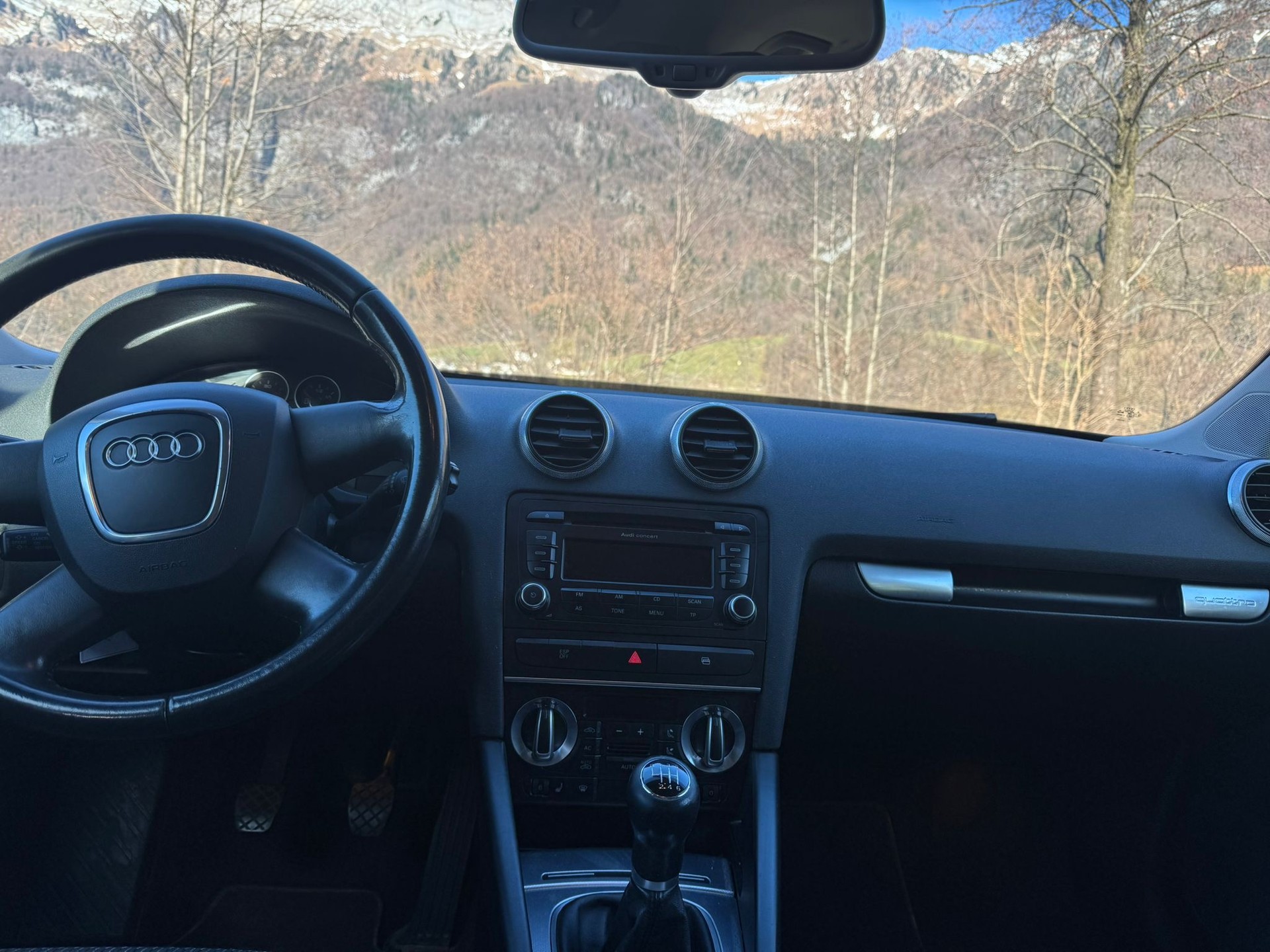 AUDI A3 Sportback 1.8 TFSI Ambiente quattro-image-15