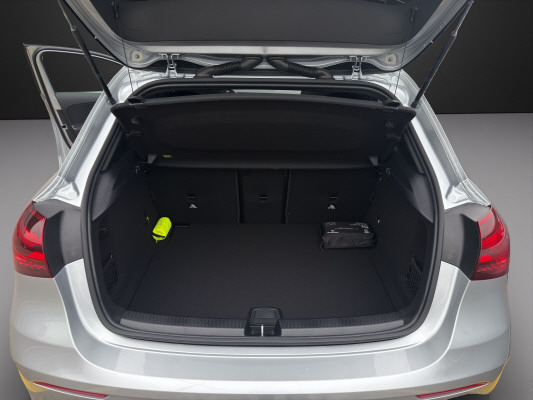 MERCEDES-BENZ A 220 d 8G-DCT-image-9
