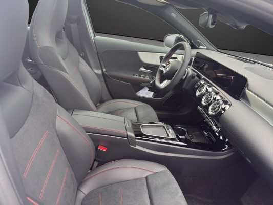 MERCEDES-BENZ A 220 d 8G-DCT-image-6