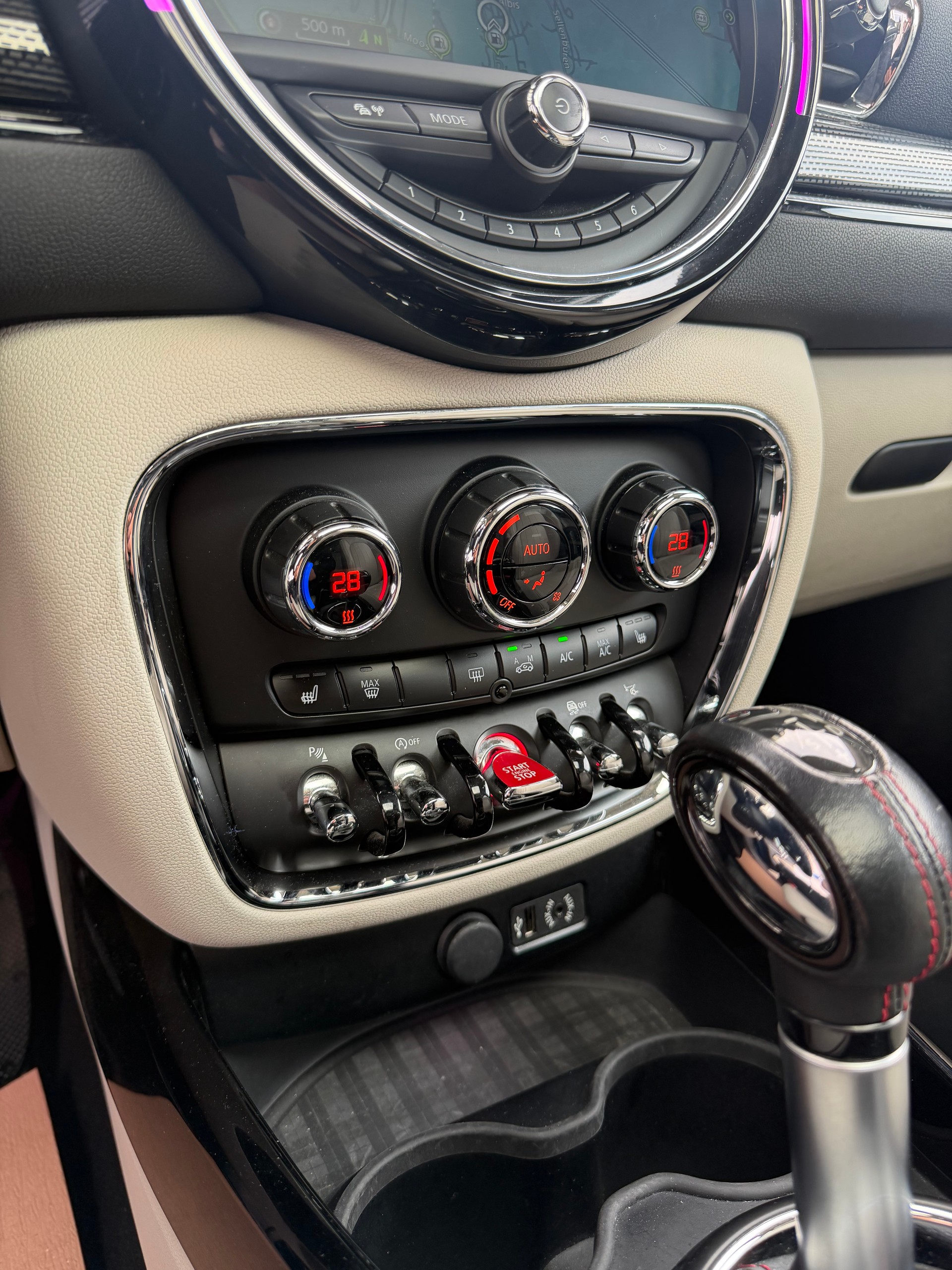 MINI Clubman Cooper S ALL4 Steptronic-image-10