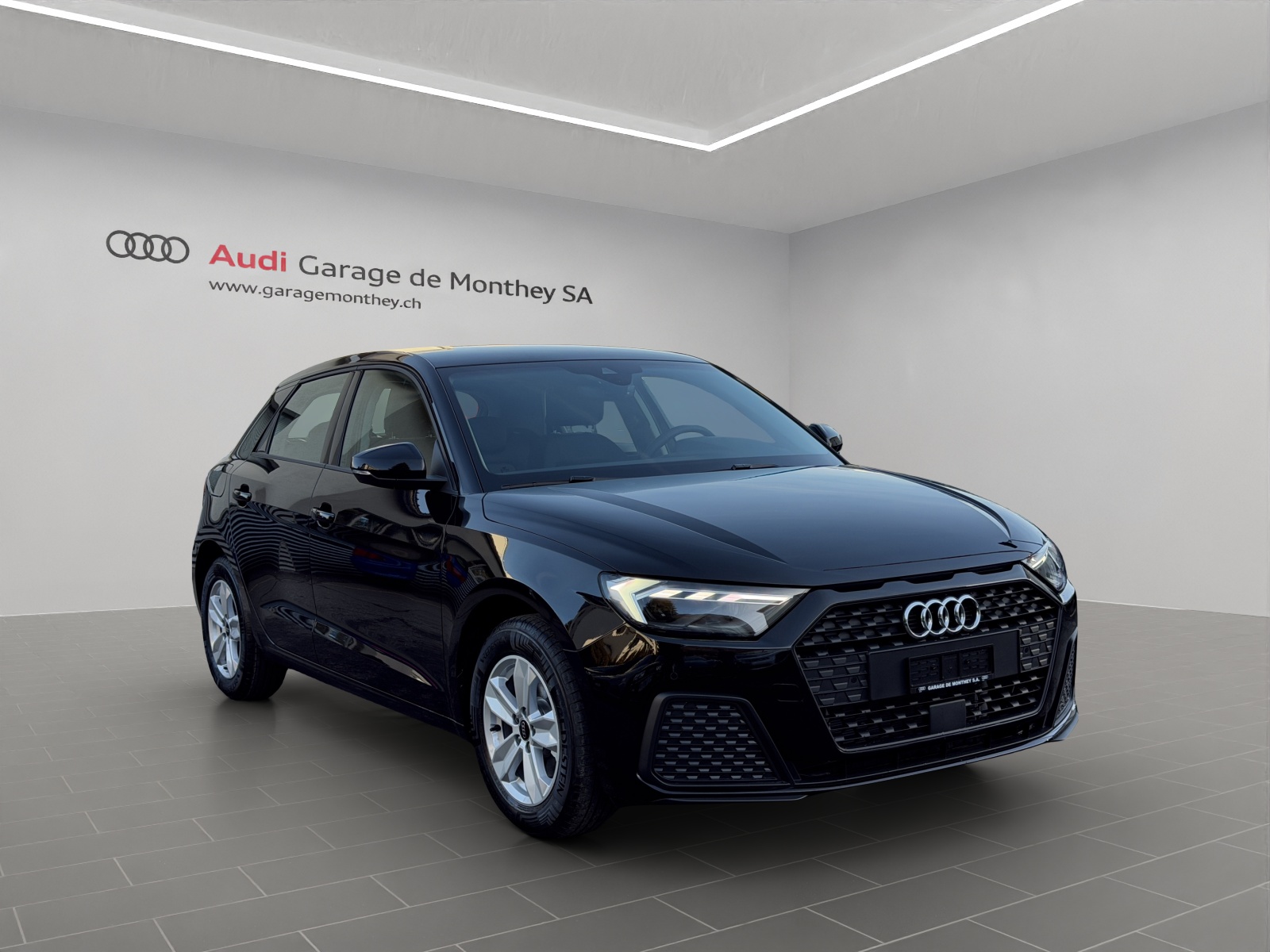 AUDI A1 Sportback 30 TFSI Attraction S-tronic-image-1