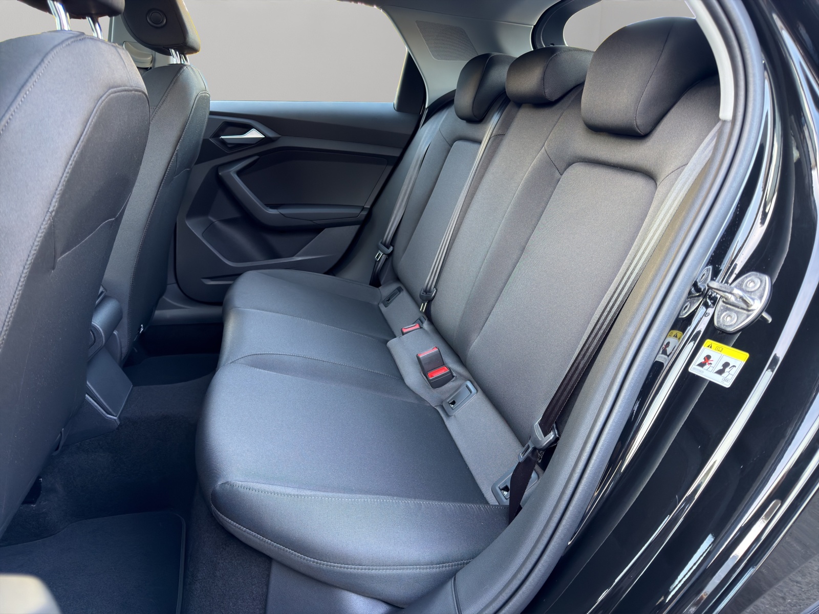 AUDI A1 Sportback 30 TFSI Attraction S-tronic-image-14