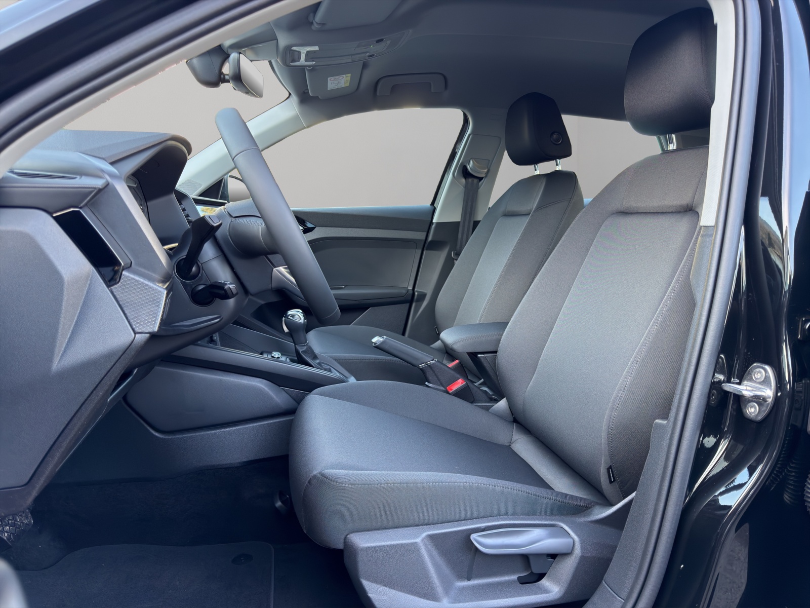 AUDI A1 Sportback 30 TFSI Attraction S-tronic-image-10
