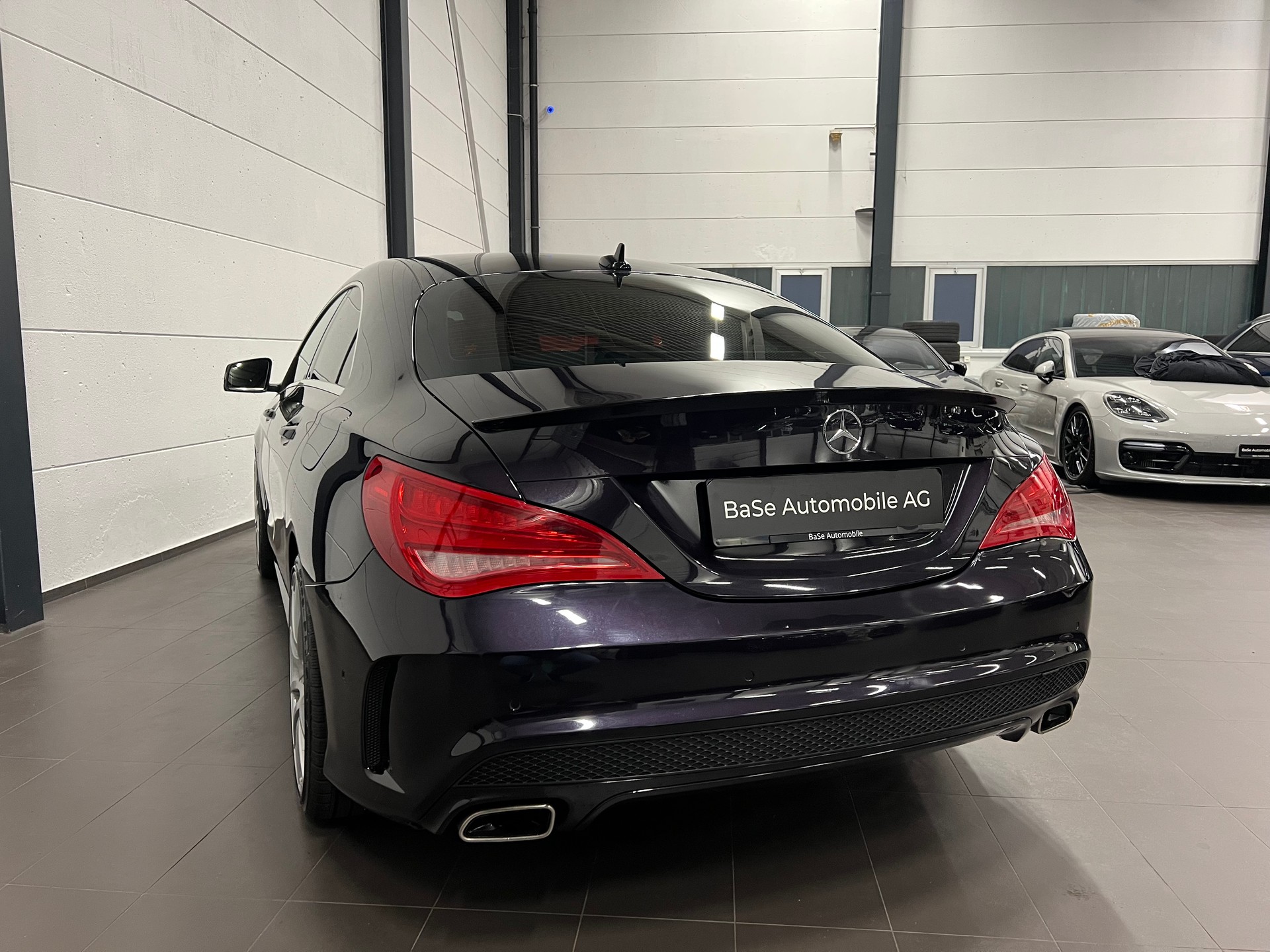 MERCEDES-BENZ CLA 180 AMG Line-image-14