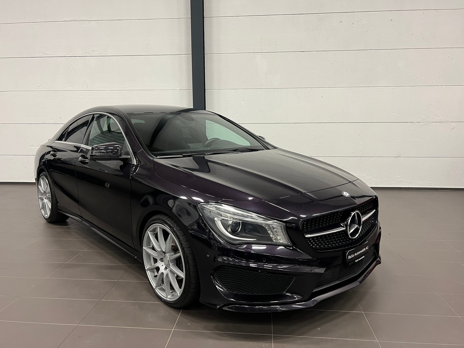 MERCEDES-BENZ CLA 180 AMG Line-image-1