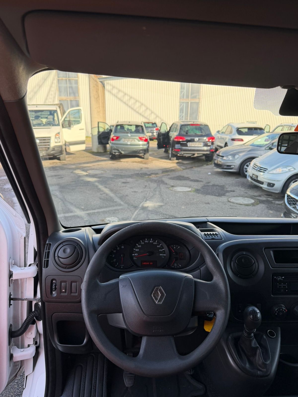 RENAULT Master T35 ENERGY 2.3dCi 145 L2-image-12