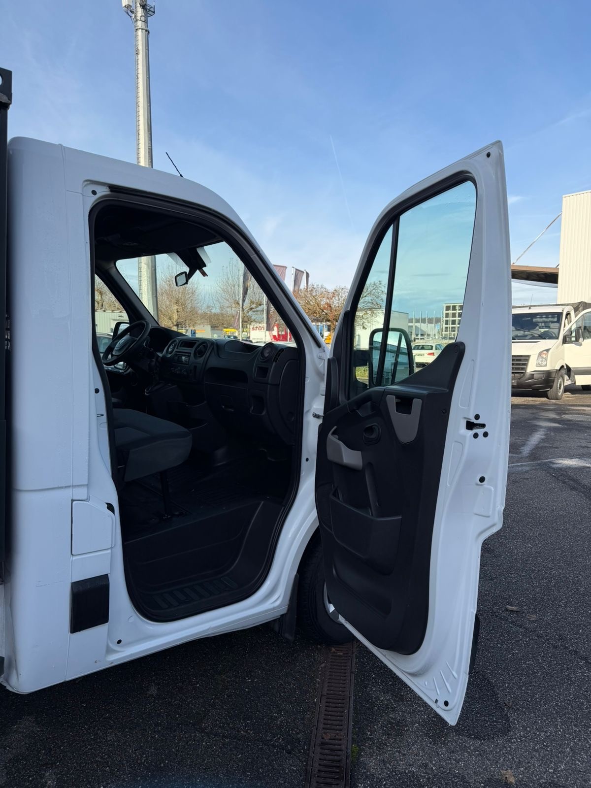 RENAULT Master T35 ENERGY 2.3dCi 145 L2-image-11