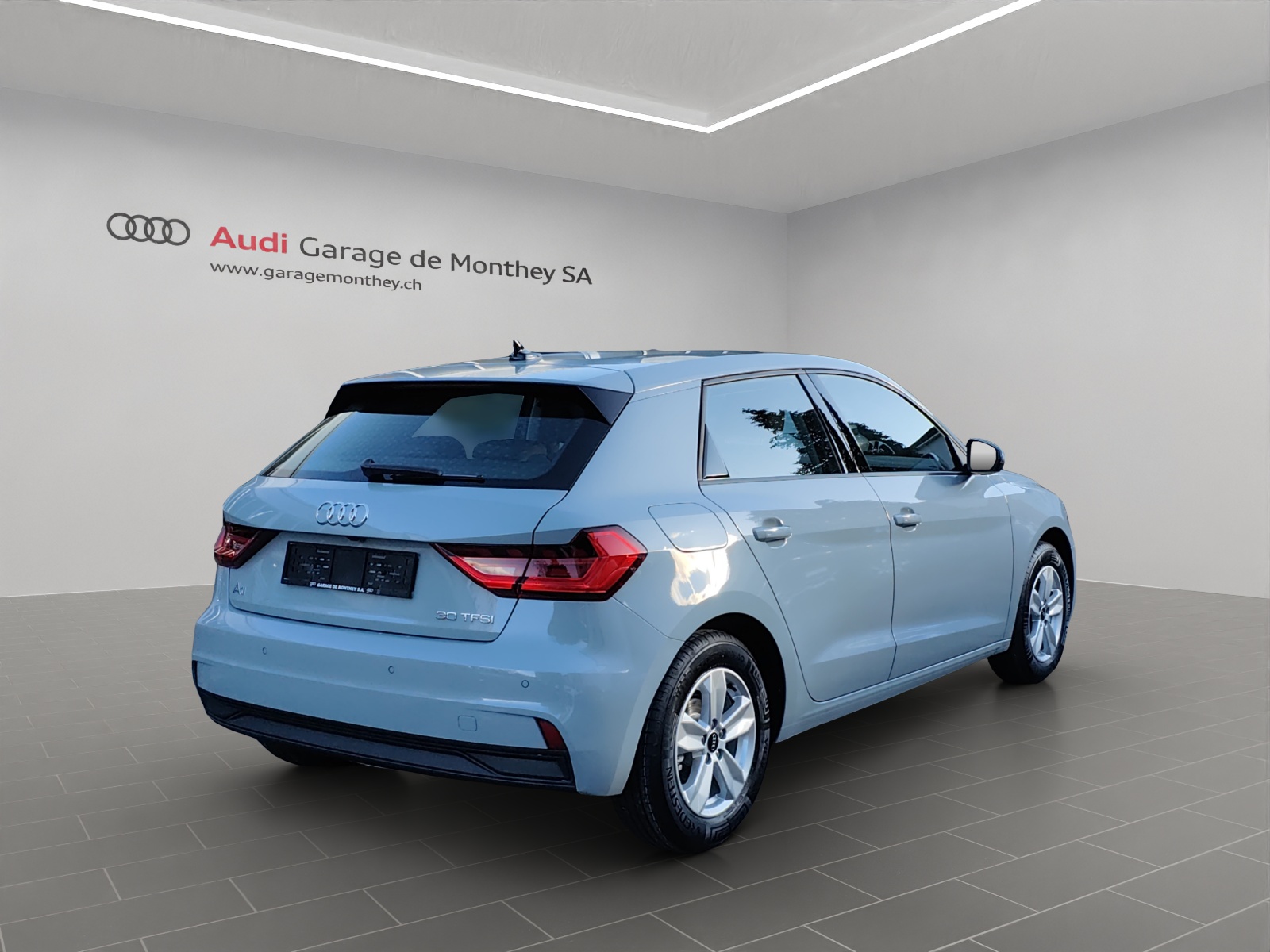 AUDI A1 Sportback 30 TFSI Attraction S-tronic-image-4