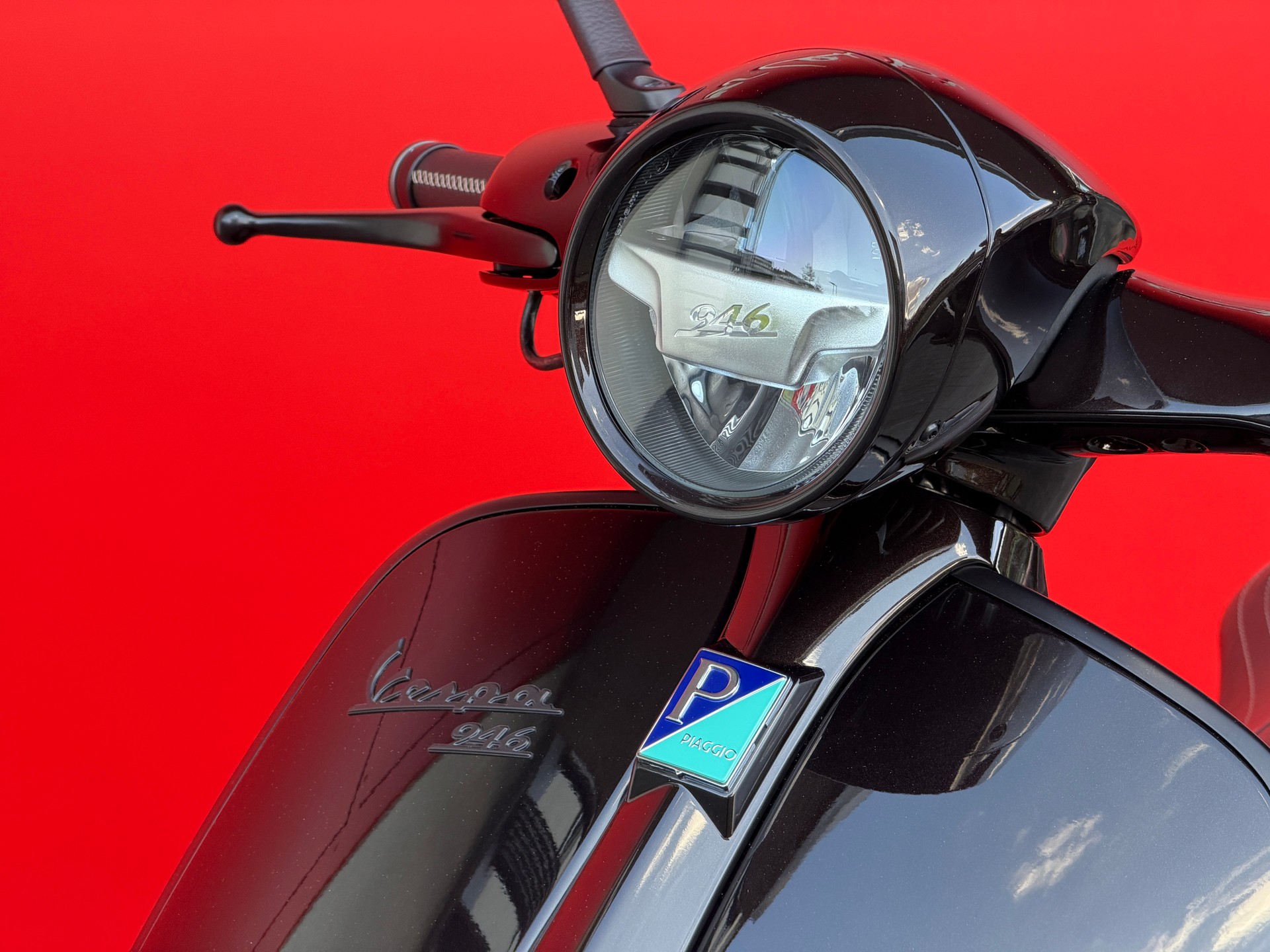 PIAGGIO Vespa 946 Horse-image-12