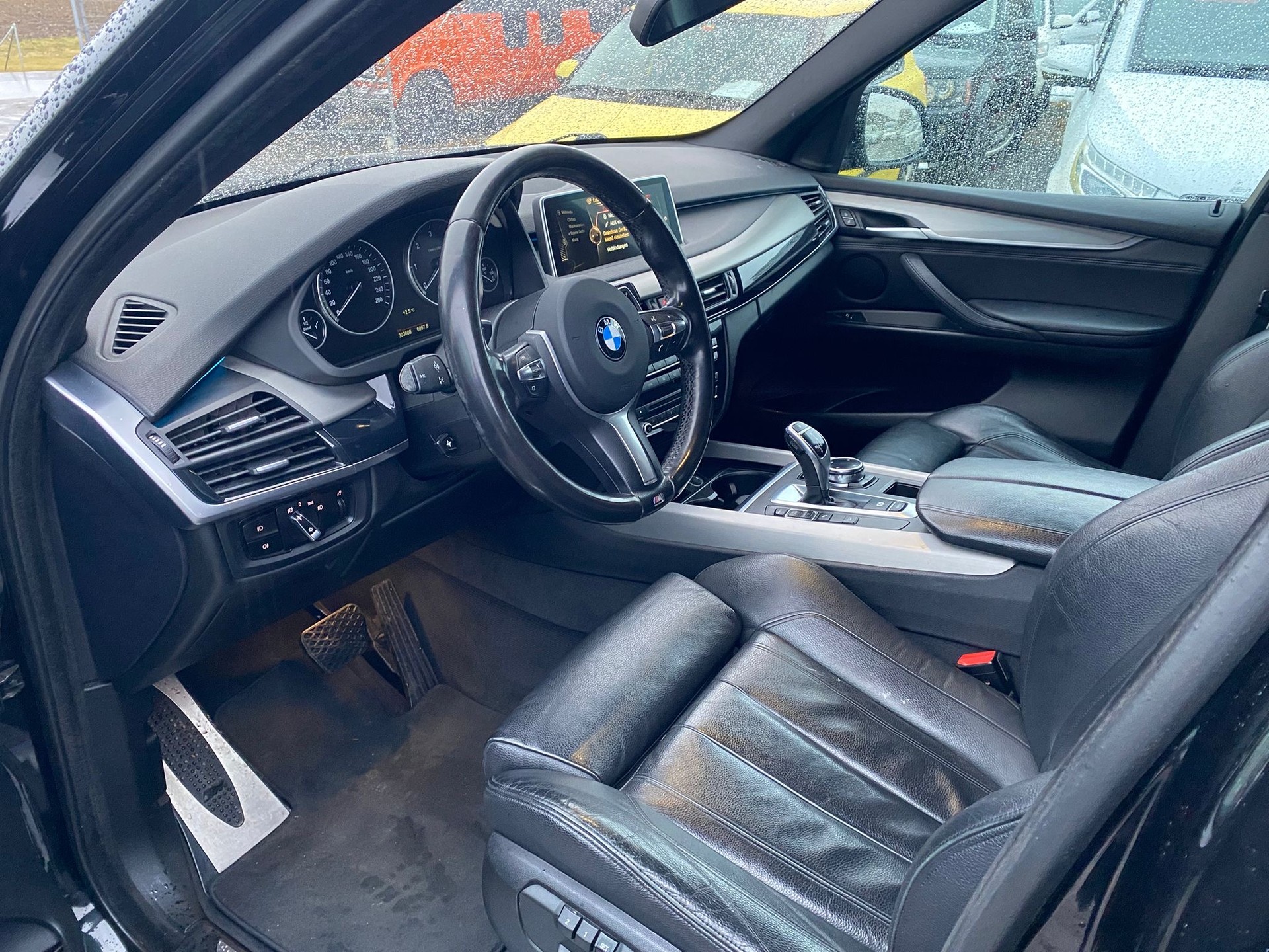 BMW X5 xDrive 25d Steptronic-image-12