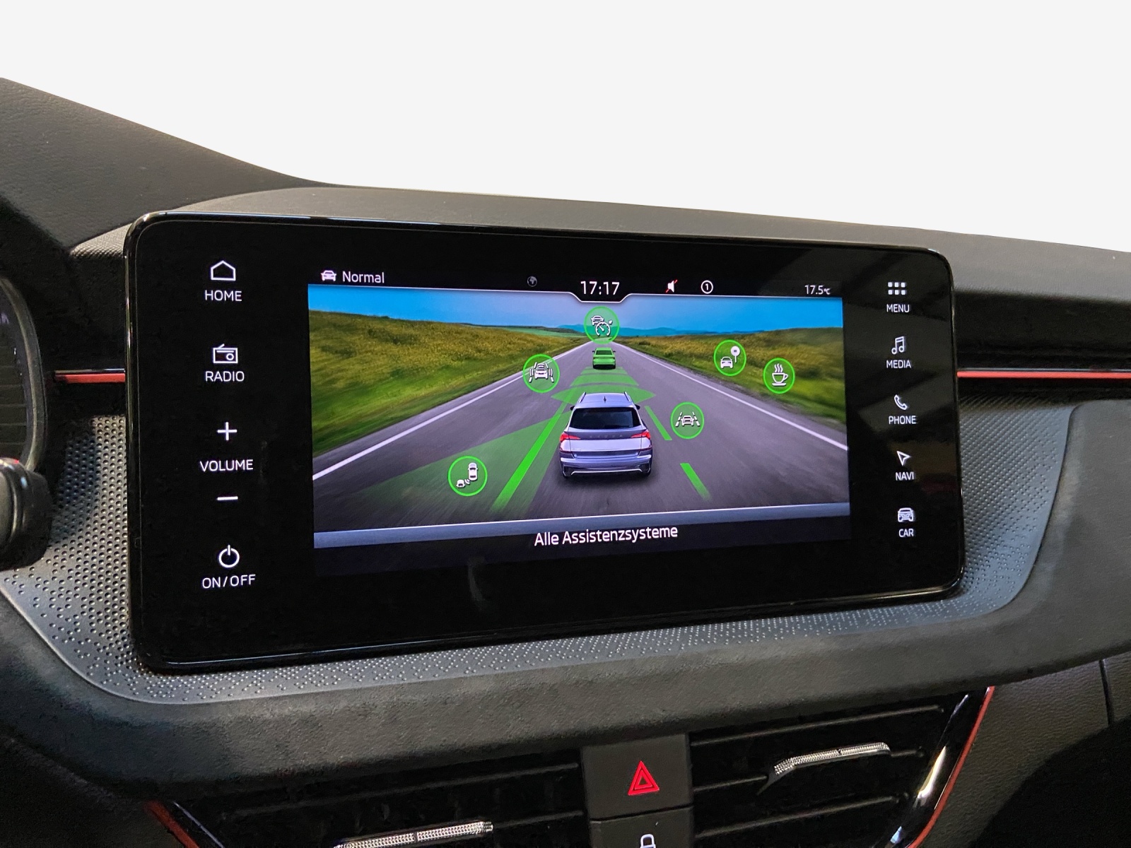 SKODA Kamiq 1.5 TSI Dynamic DSG-image-10