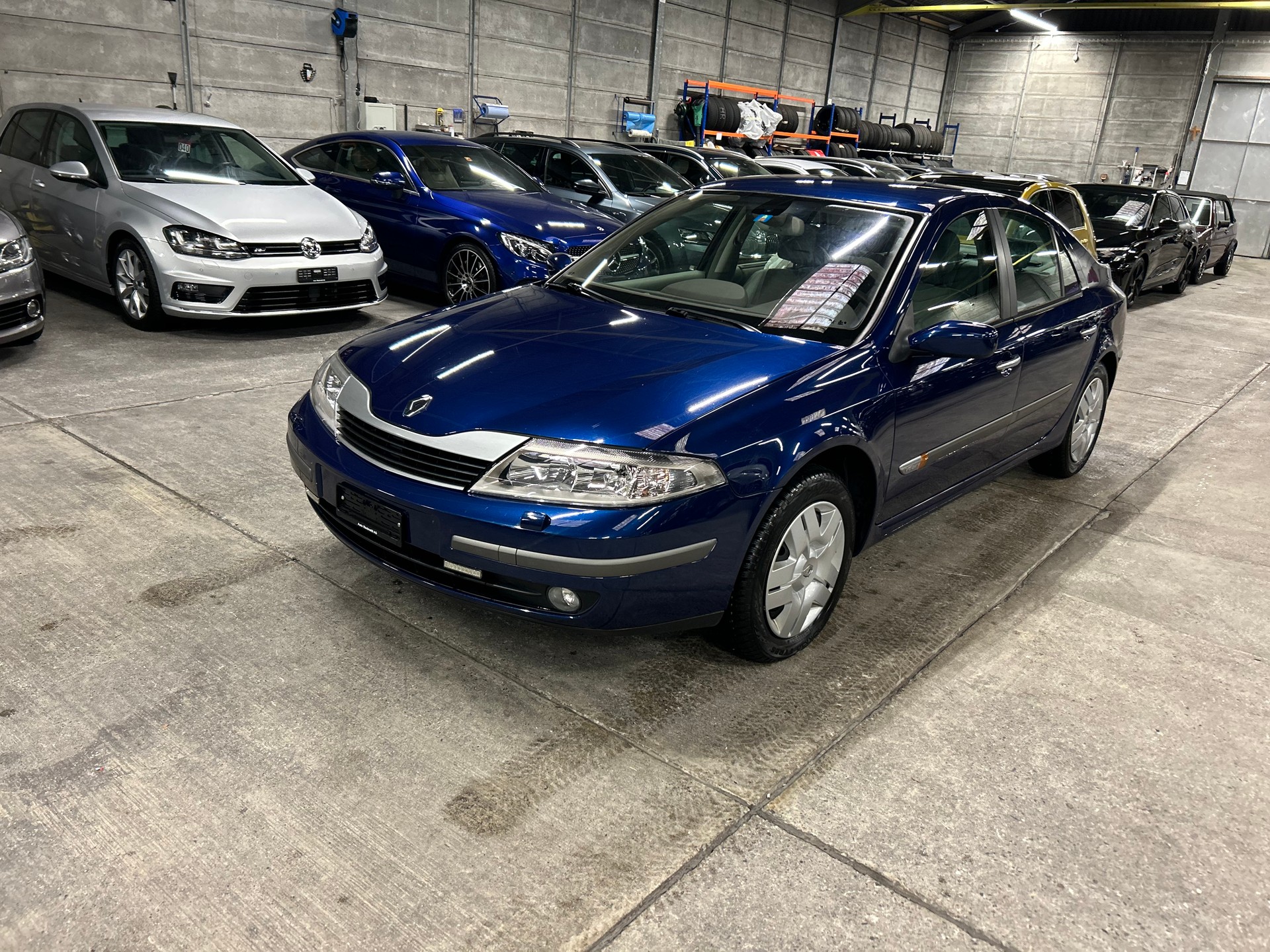 RENAULT Laguna 3.0 V6 24V Initiale Automatic-image-7