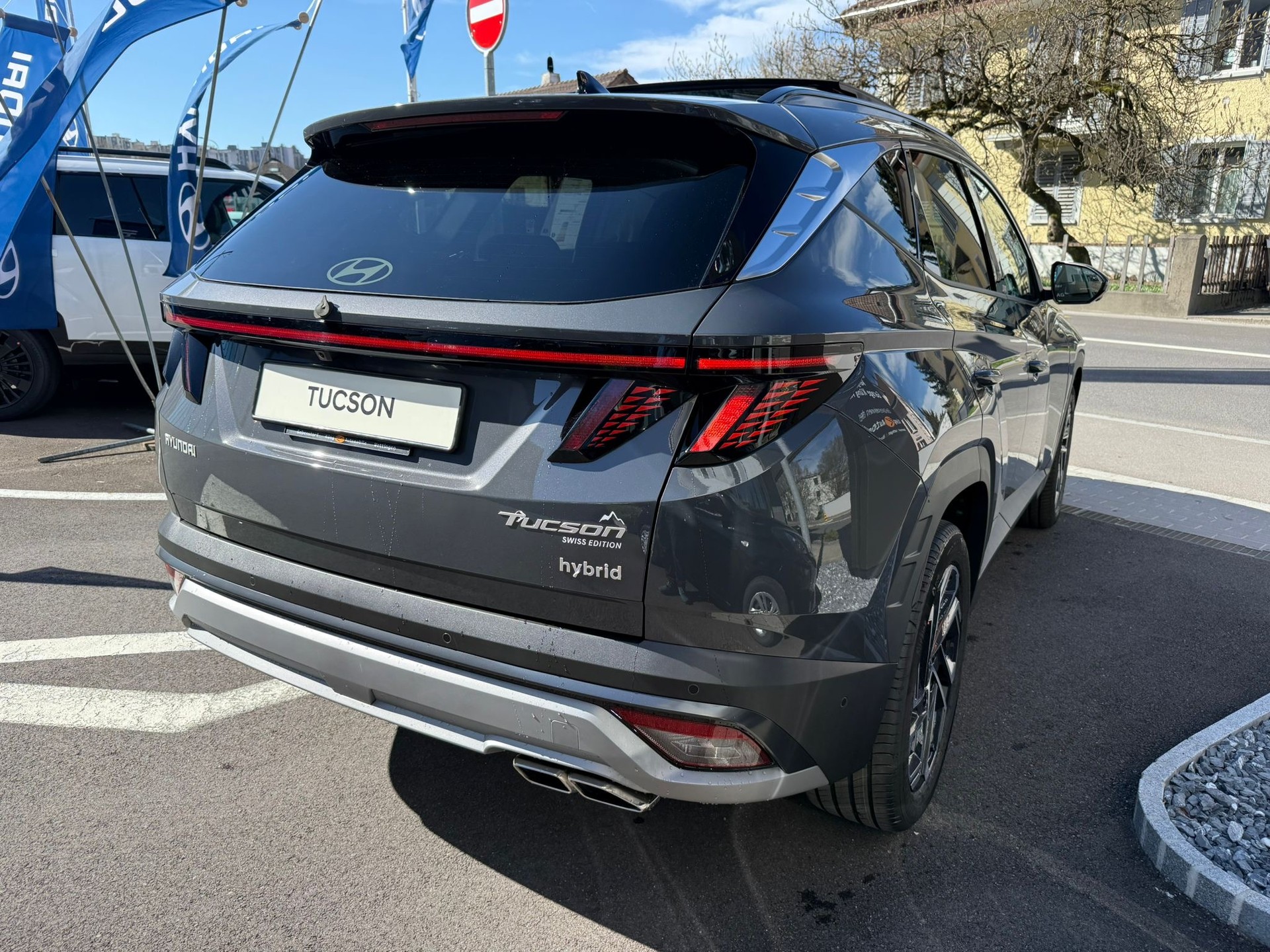 HYUNDAI Tucson 1.6 TGDI HEV Vertex 4WD Swiss Edition-image-3