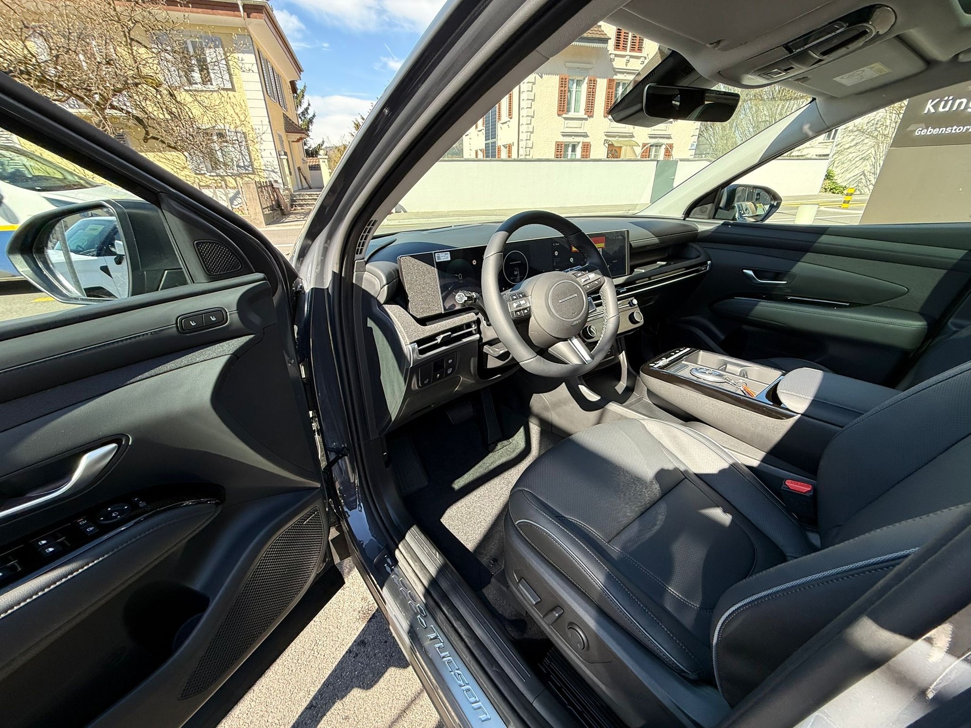 HYUNDAI Tucson 1.6 TGDI HEV Vertex 4WD Swiss Edition-image-8