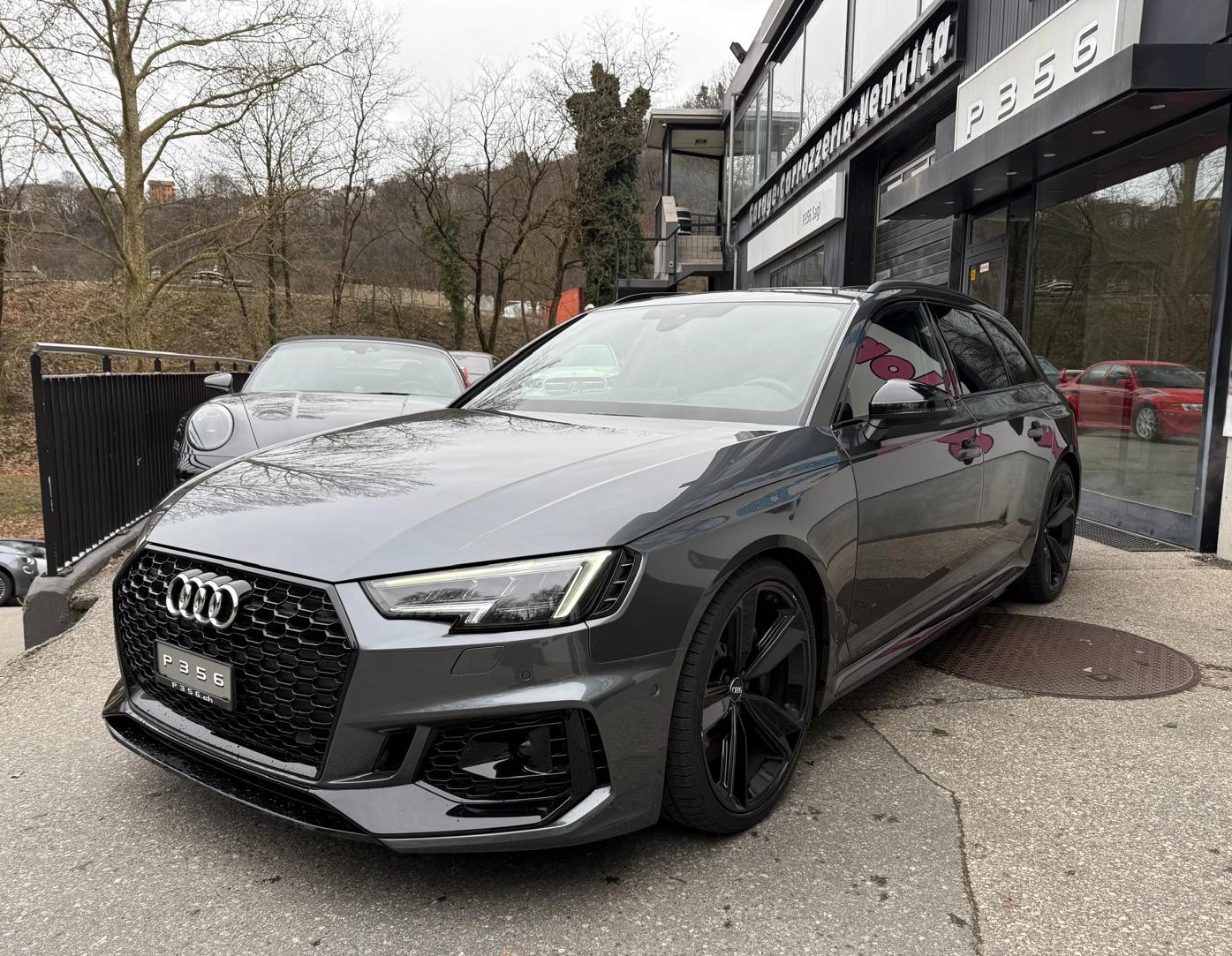AUDI RS4 Avant 2.9 TFSI quattro tiptronic-image-0