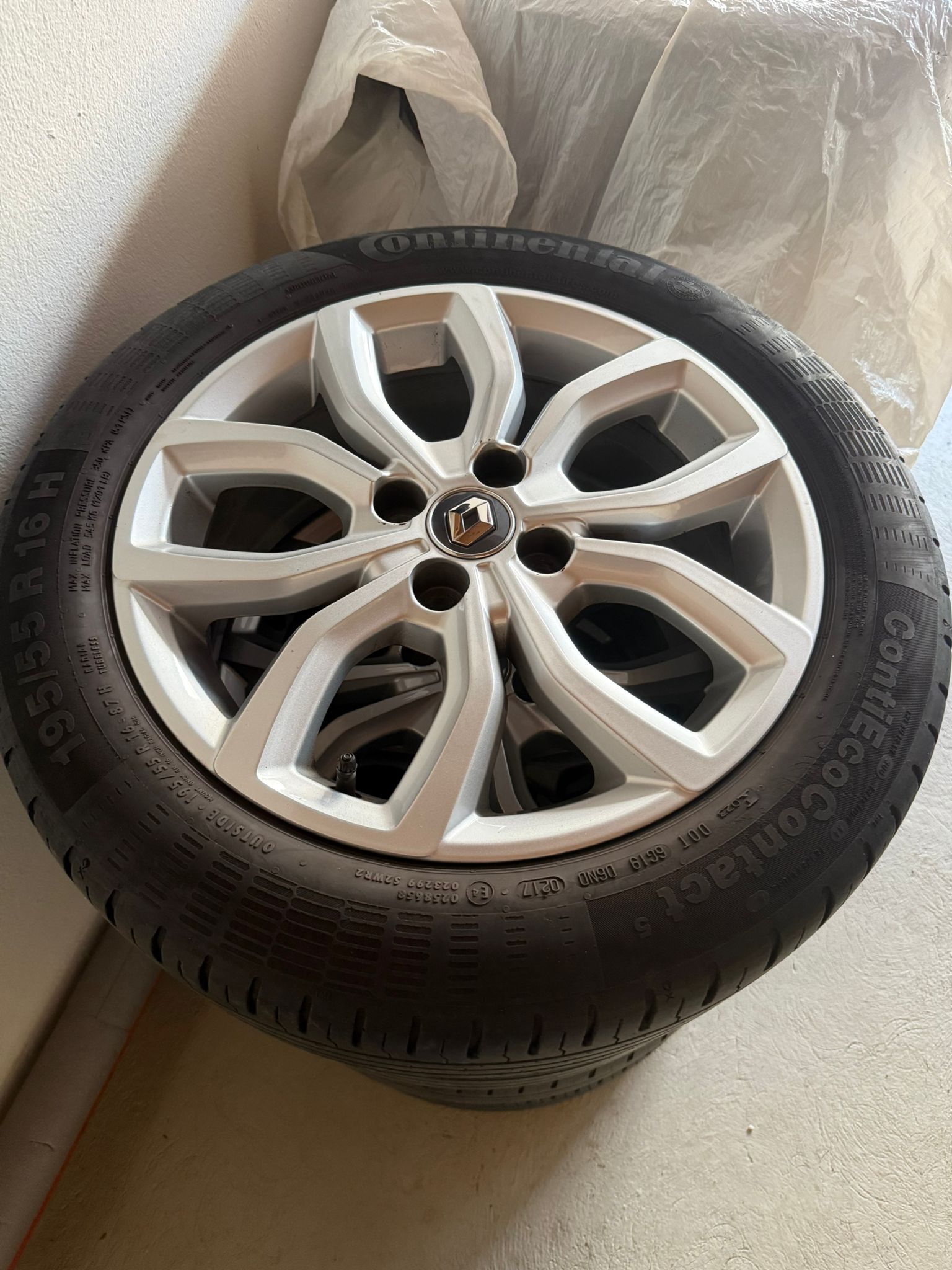 RENAULT Clio 1.2 16V T Zen-image-8