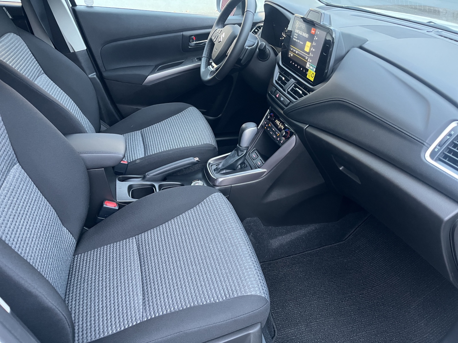 SUZUKI S-Cross 1.4 T Compact+ Hybrid 4x4-image-12