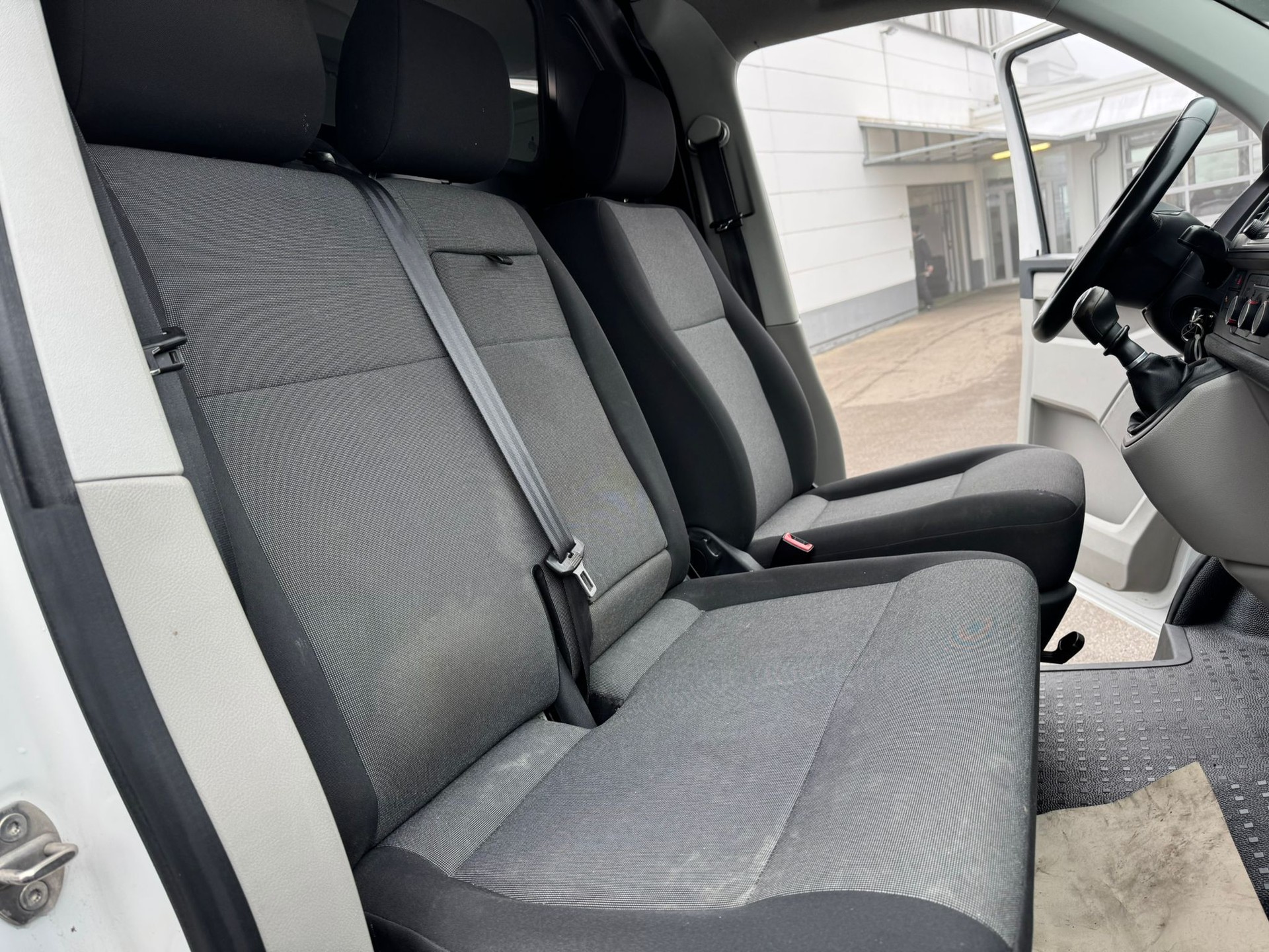 VW T6 2.0 TDI-image-11