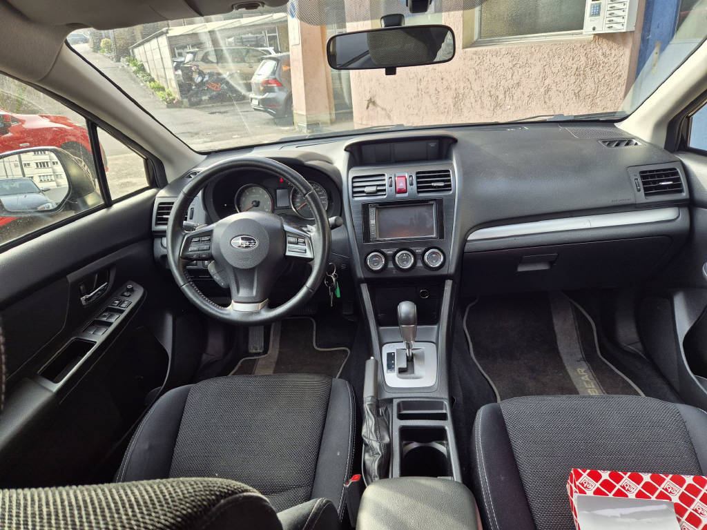 SUBARU XV 2.0i Swiss Two-image-8